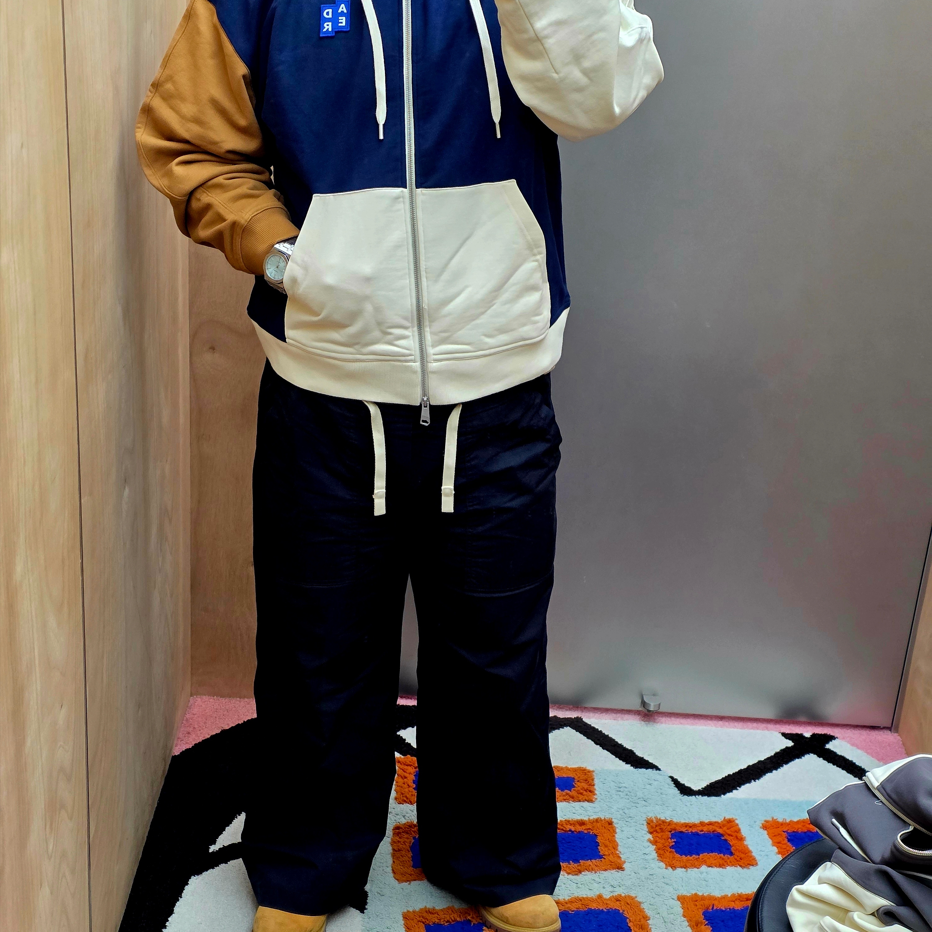 Timberland Premium 6 inch Waterproof Boot Wheat Nubuck - Wide, PALM ANGELS Curved Logo Loose Pants Black 착용 스타일 - 2