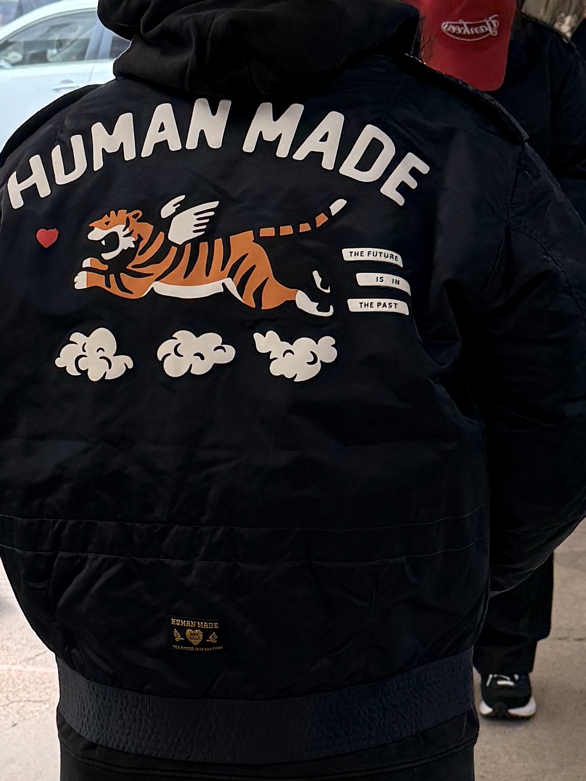 Human Made Flight Jacket Navy, Human Made Military Card Case Pink 착용 스타일 - 4