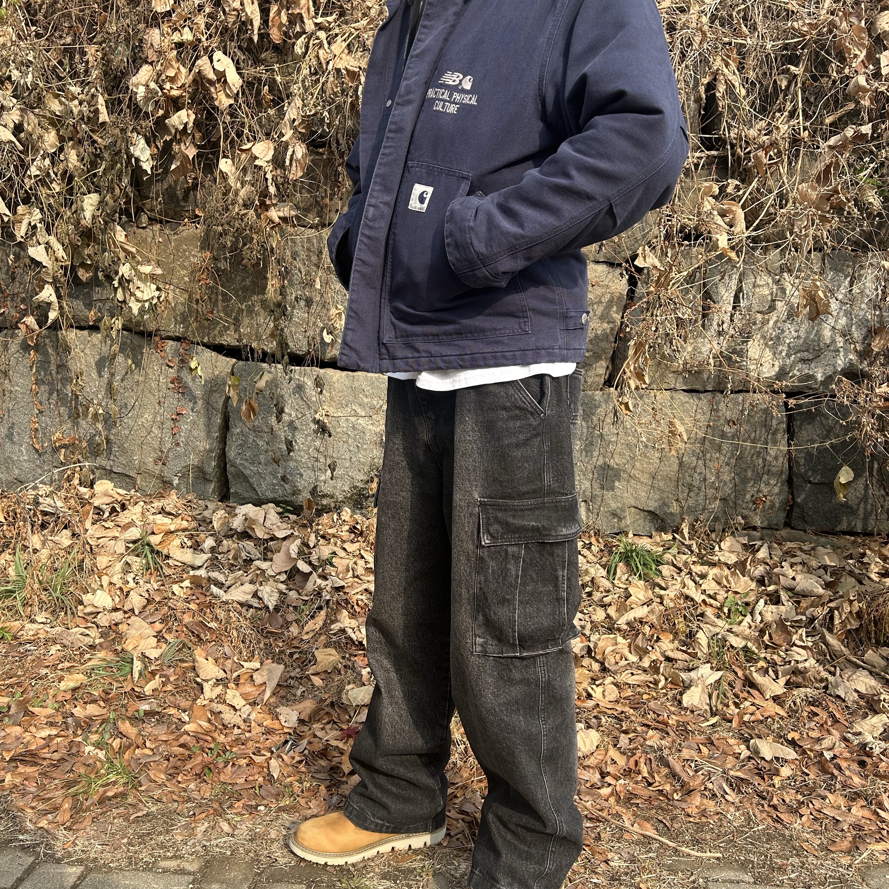 New Balance x Carhartt WIP Arcan Jacket Dark Navy 착용 스타일