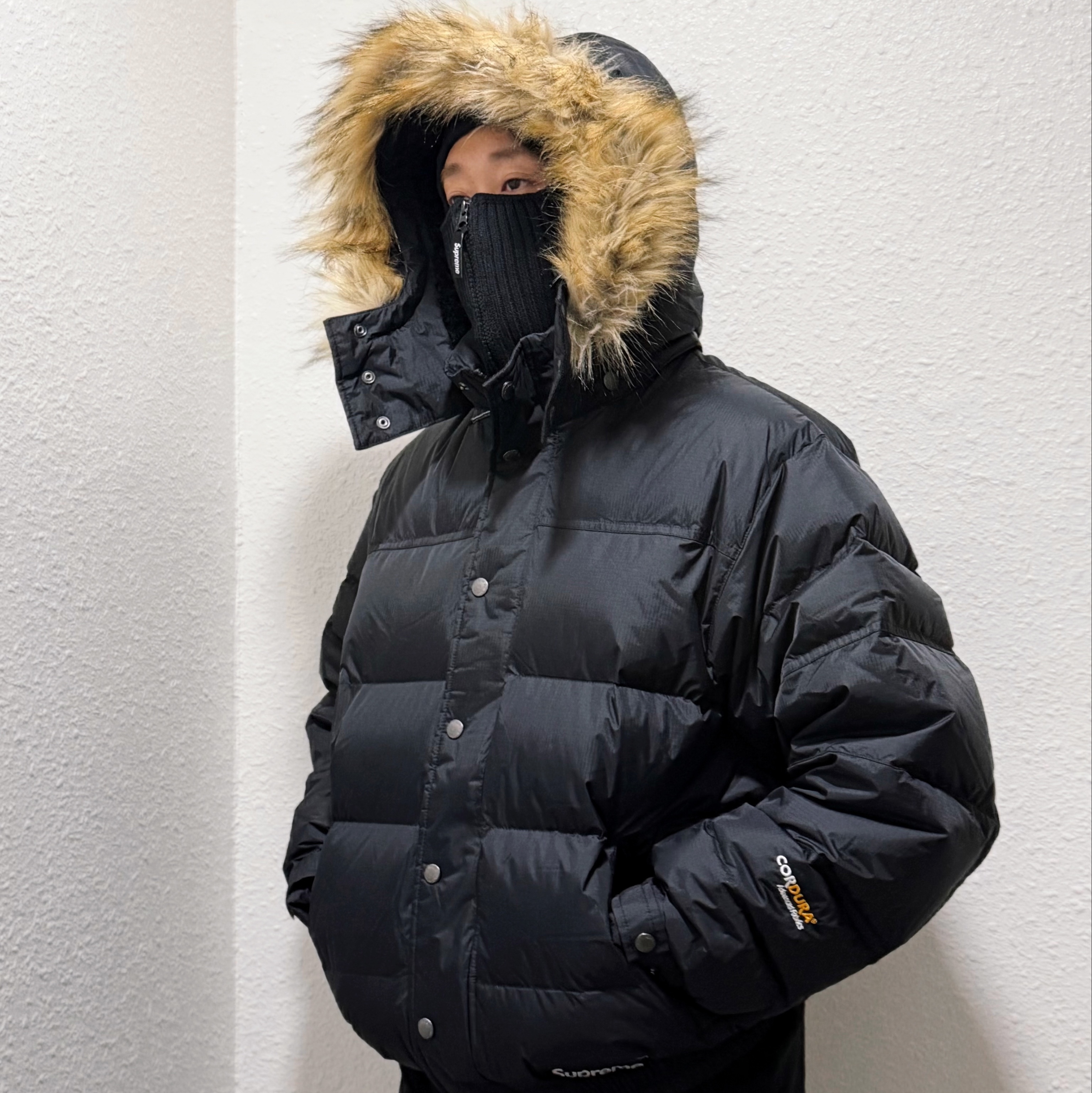 Supreme Facemask 700-Fill Down Puffer Jacket Black - 25FW 착용 스타일