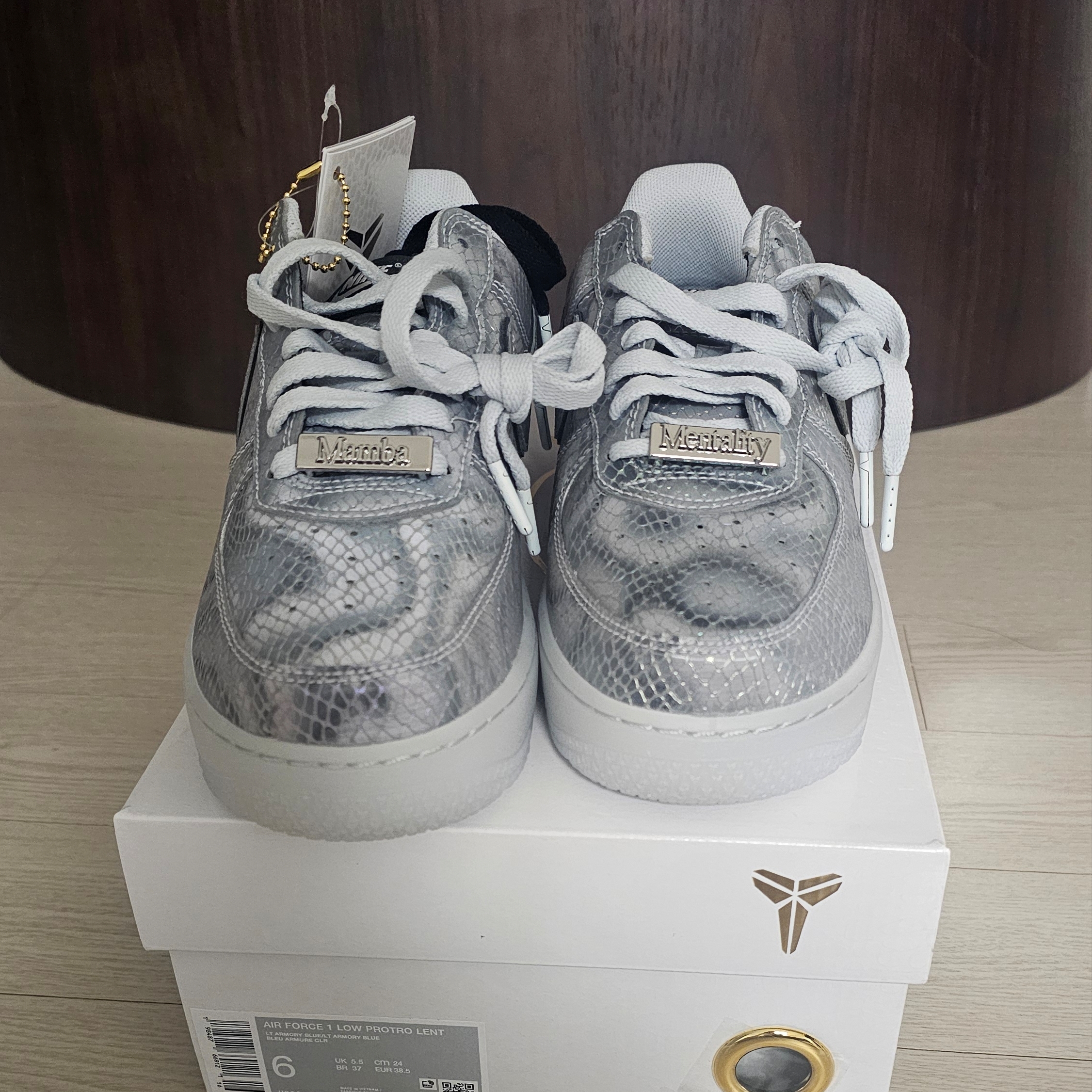 Nike x Kobe Bryant Air Force 1 Low Lenticular 착용 스타일 - 3