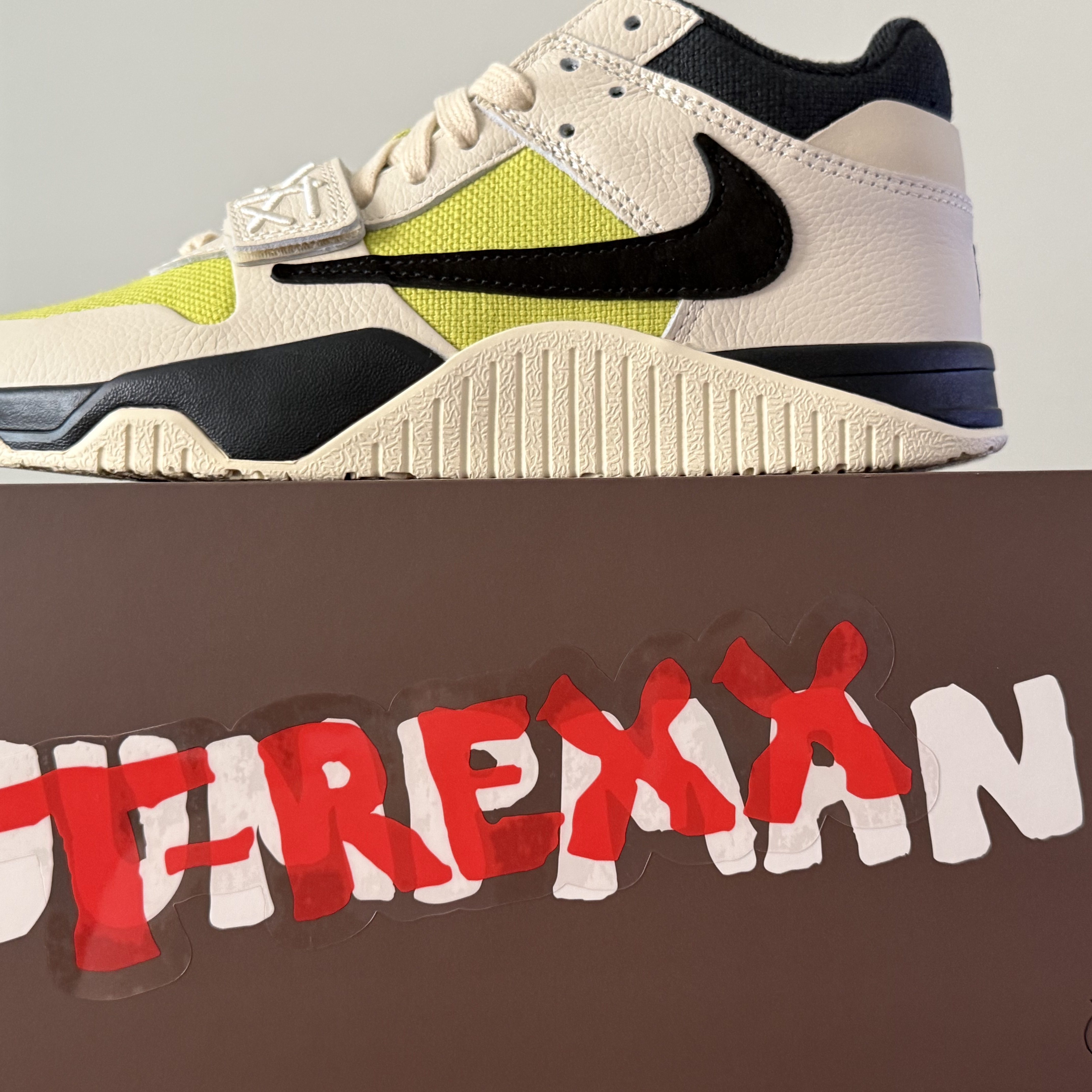 Jordan x Travis Scott Jumpman Jack TR Bright Cactus 착용 스타일 - 9