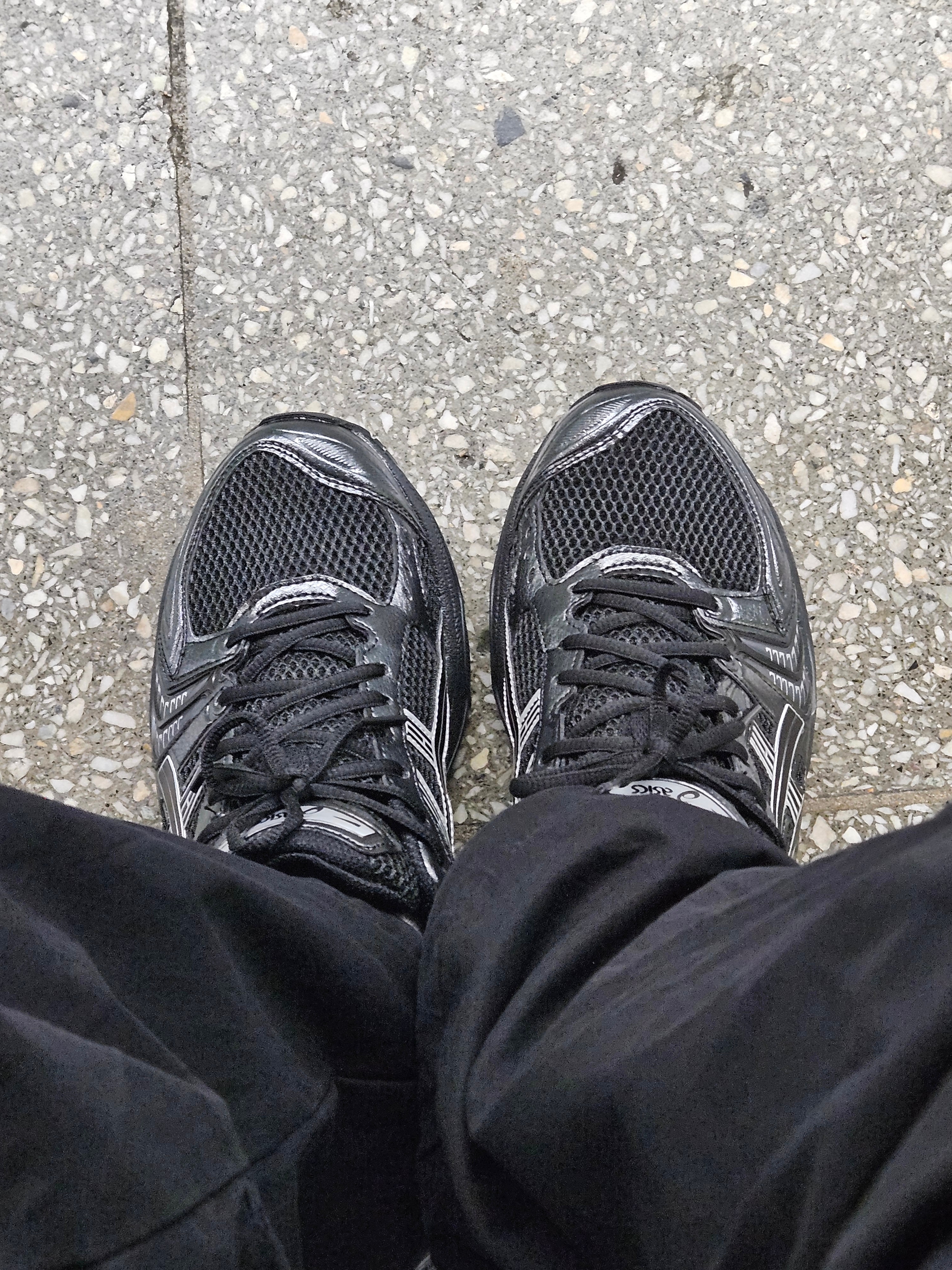 Asics Gel-Kayano 14 Black Pure Silver, Flavorism VTG Washed Cargo Pants Black 착용 스타일 - 3