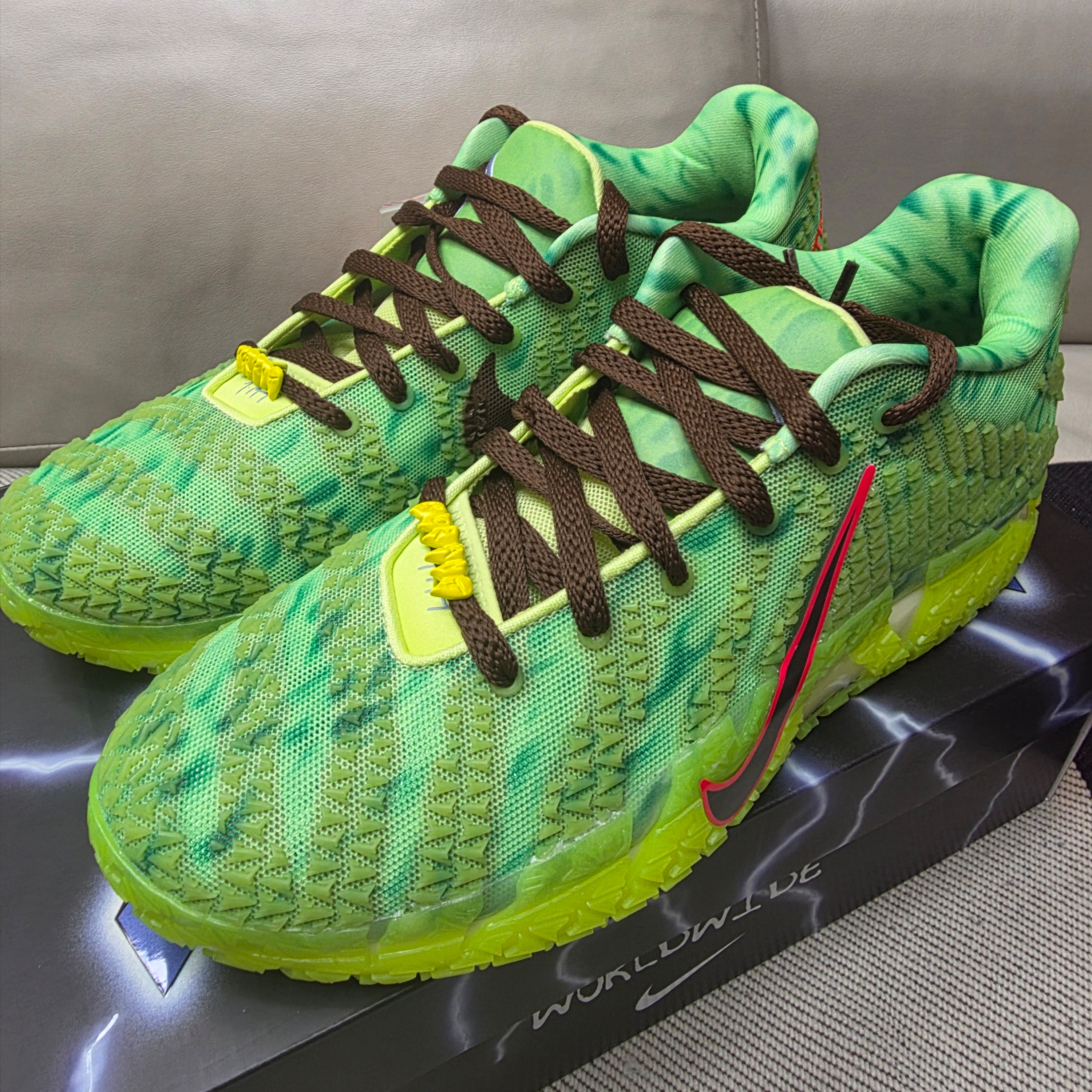 Nike Ja 3 EP Light Lemon Twist Hemp 착용 스타일