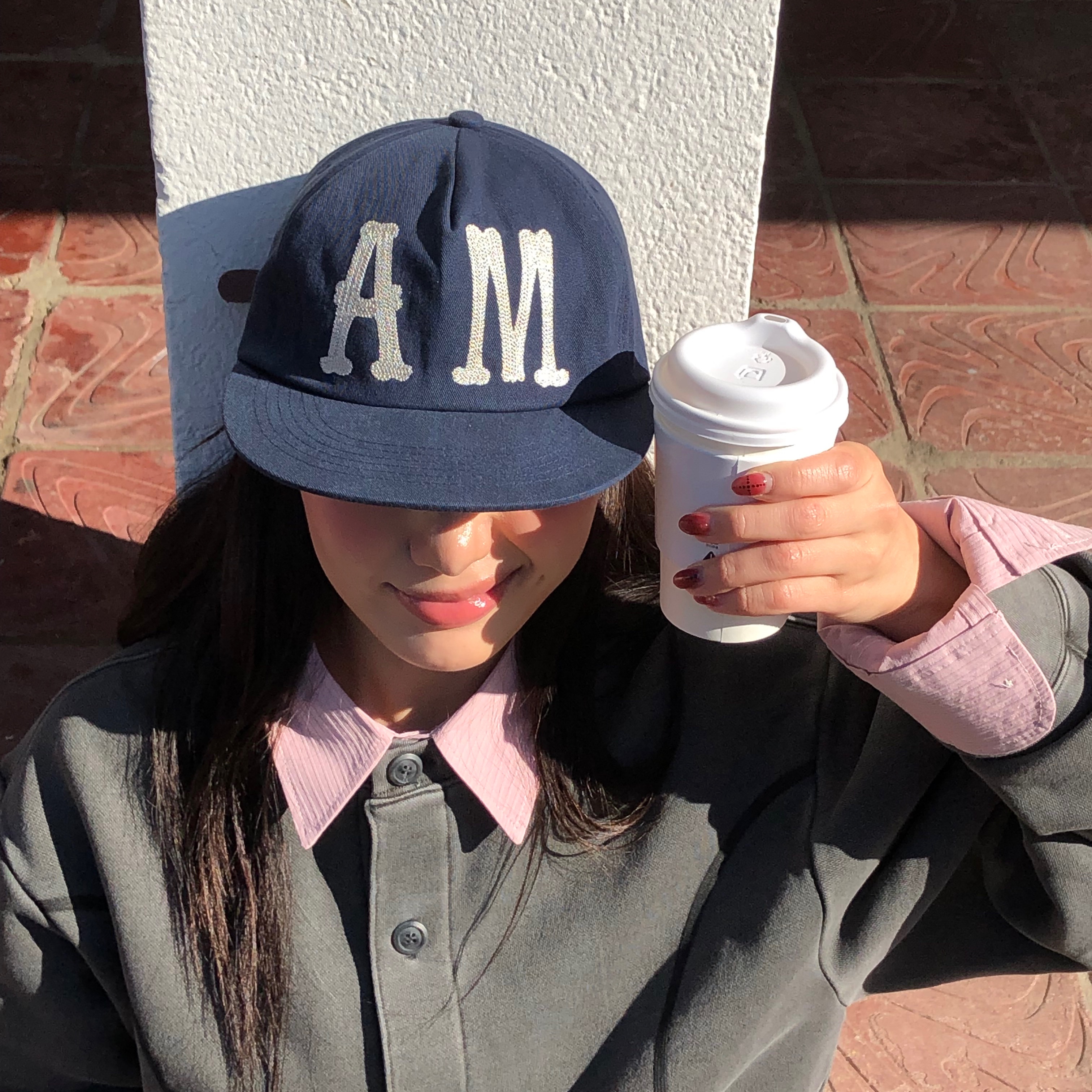 AMOU A.M 5Pannel Cap Navy, AMOU Pigment Sweat Cardigan Charcoal Gray 착용 스타일 - 1