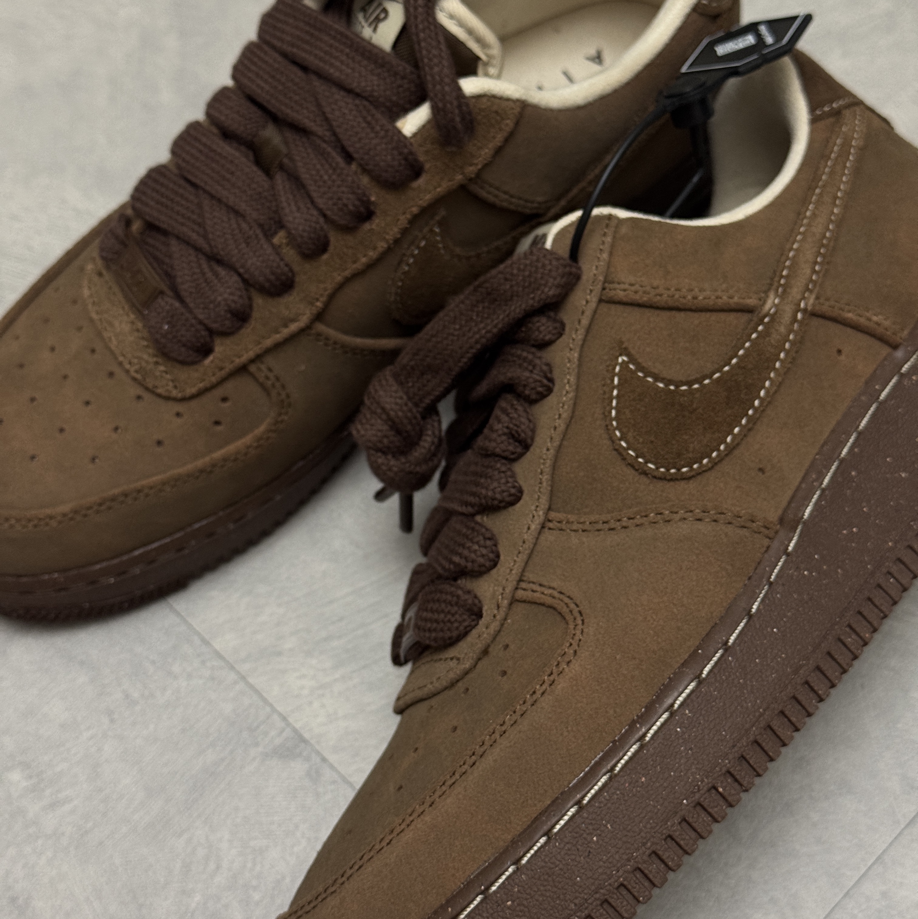(W) Nike Air Force 1 '07 Cacao Wow 착용 스타일 - 3