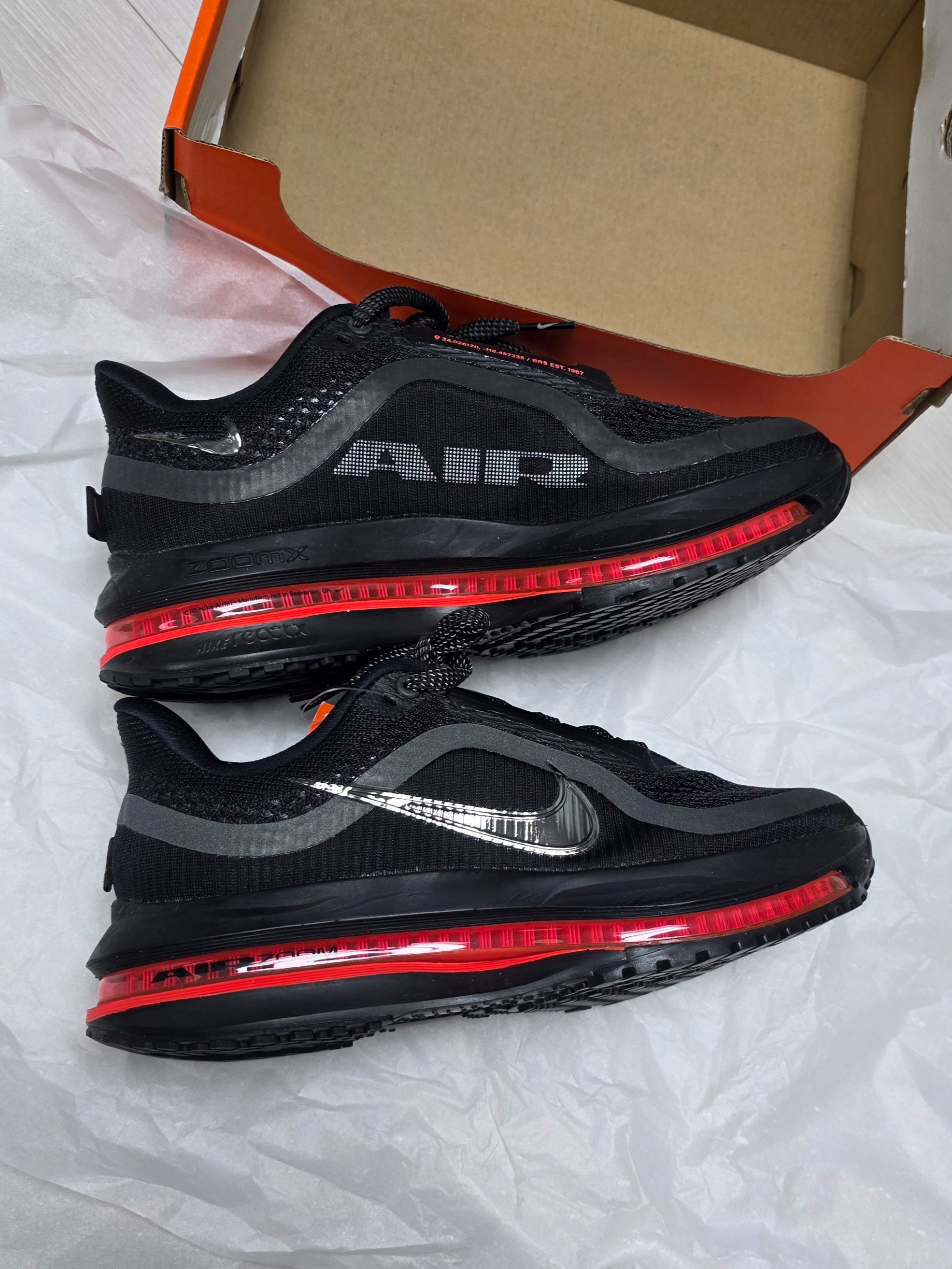(W) Nike Pegasus Premium Black Bright Crimson 착용 스타일 - 2