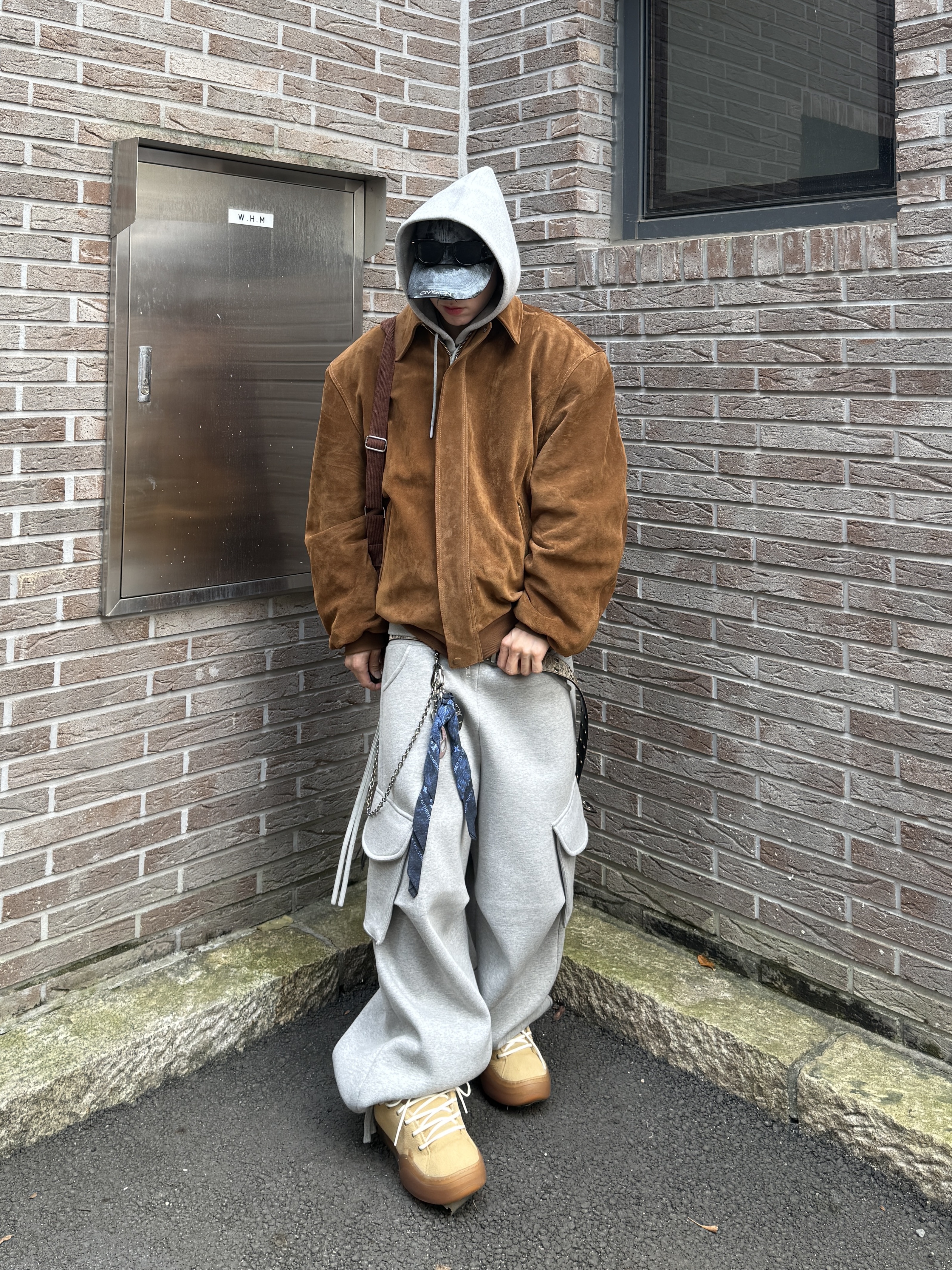 MJD x Kamien Double Hole Belt Oak Brown, ERL Vamp Skate Shoes Sand 착용 스타일 - 2
