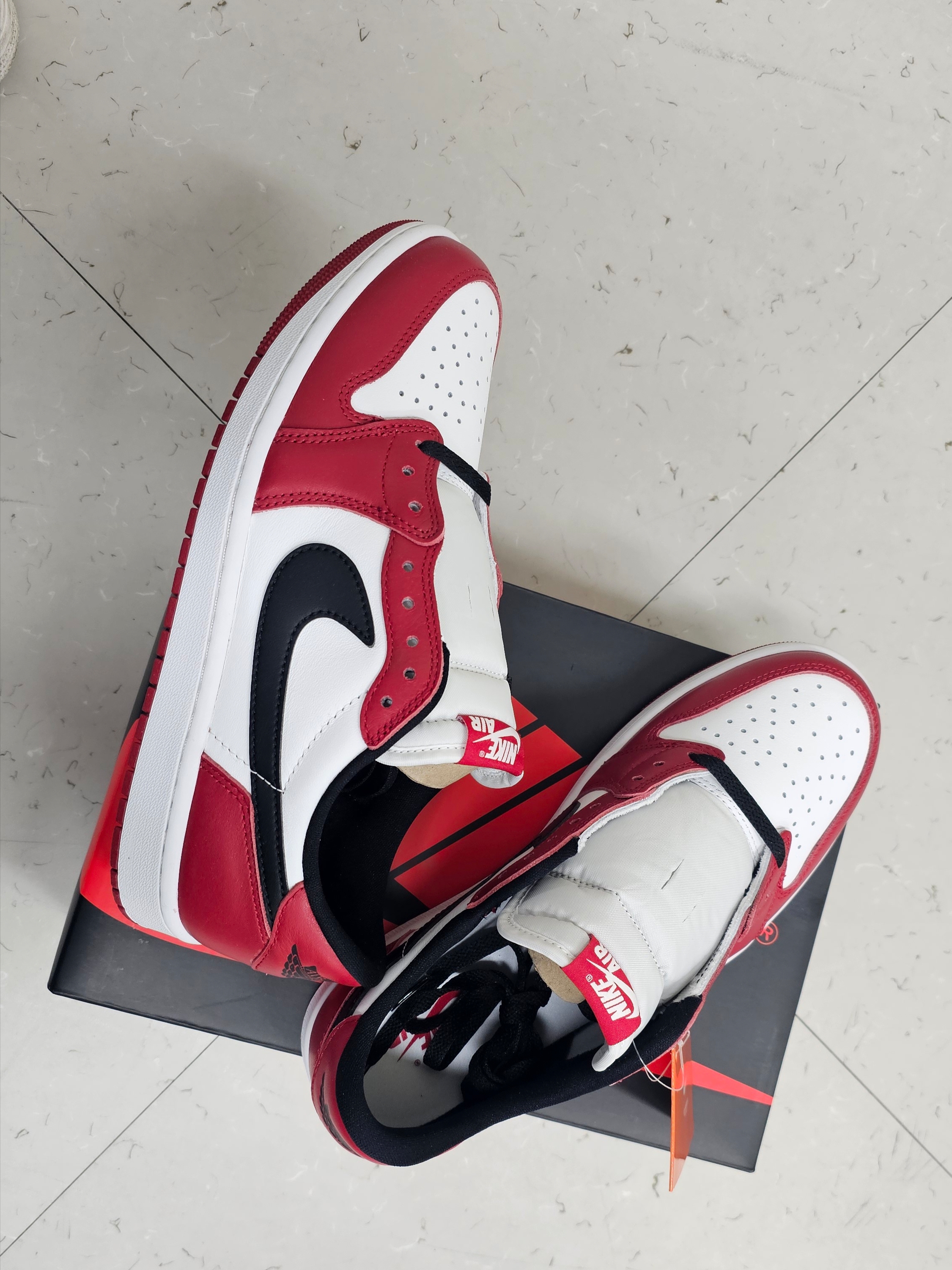 Jordan 1 Retro Low OG Chicago 착용 스타일