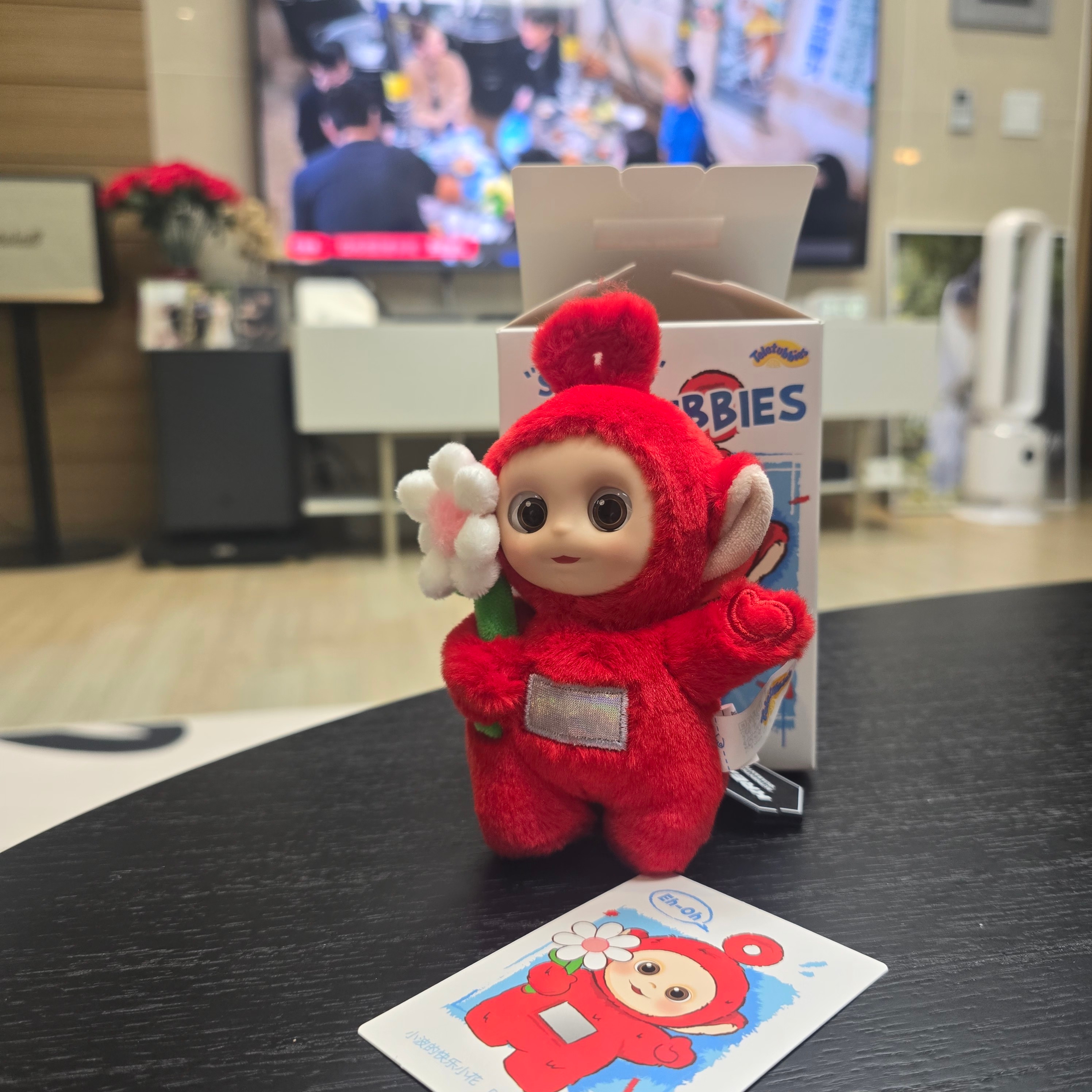 Pop Mart Teletubbies Say Hello Series Figures Sealed Case Po's Happy Flower (Opened Case) 착용 스타일