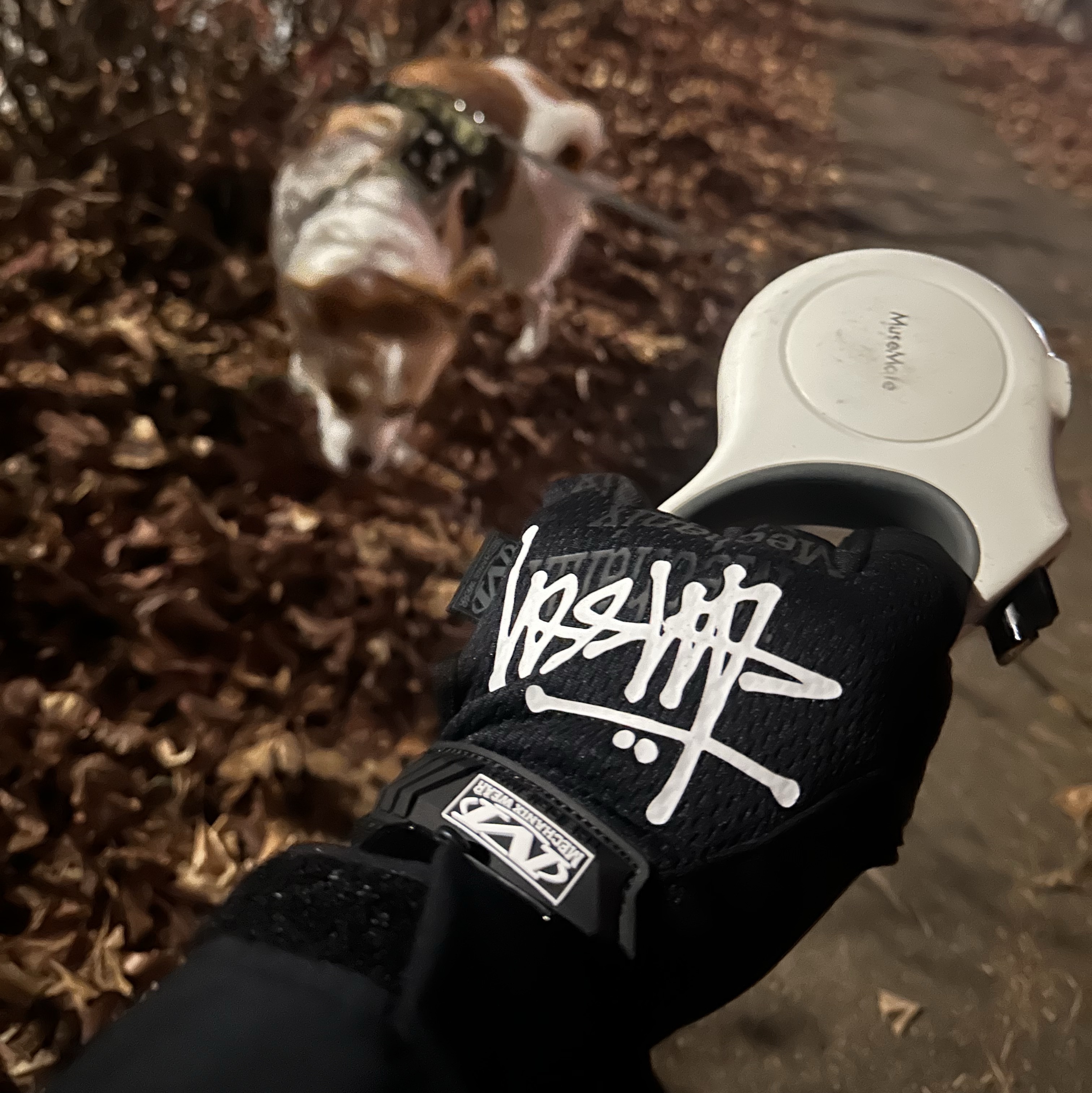 Stussy Mechanix Gloves Black, Nike Air Zoom Pegasus 37 White Hyper Violet 착용 스타일 - 3