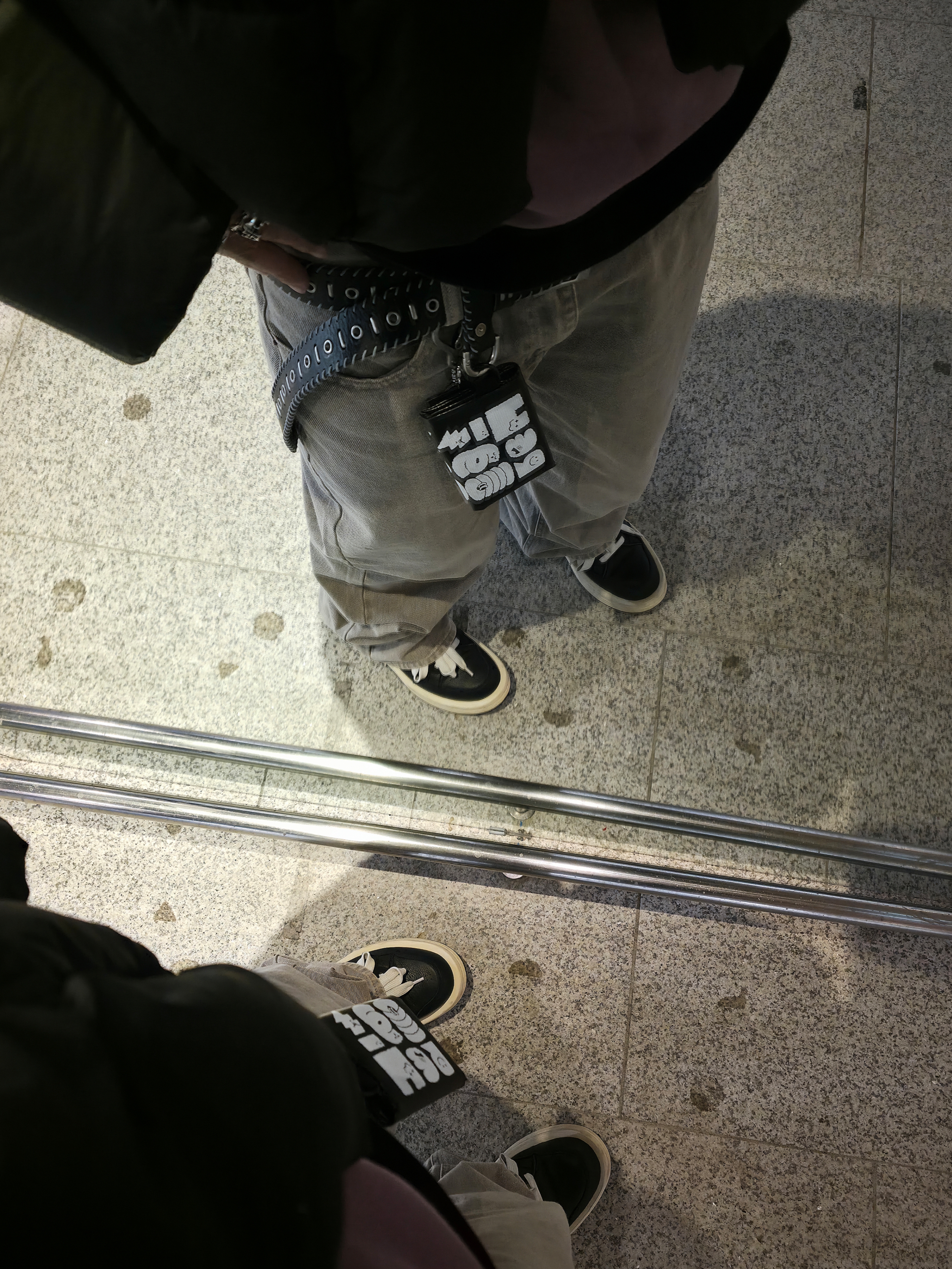 Entire Studios MML Hooded Puffer Black, Converse x Drkshdw Turbowpn Black Cream 착용 스타일 - 10
