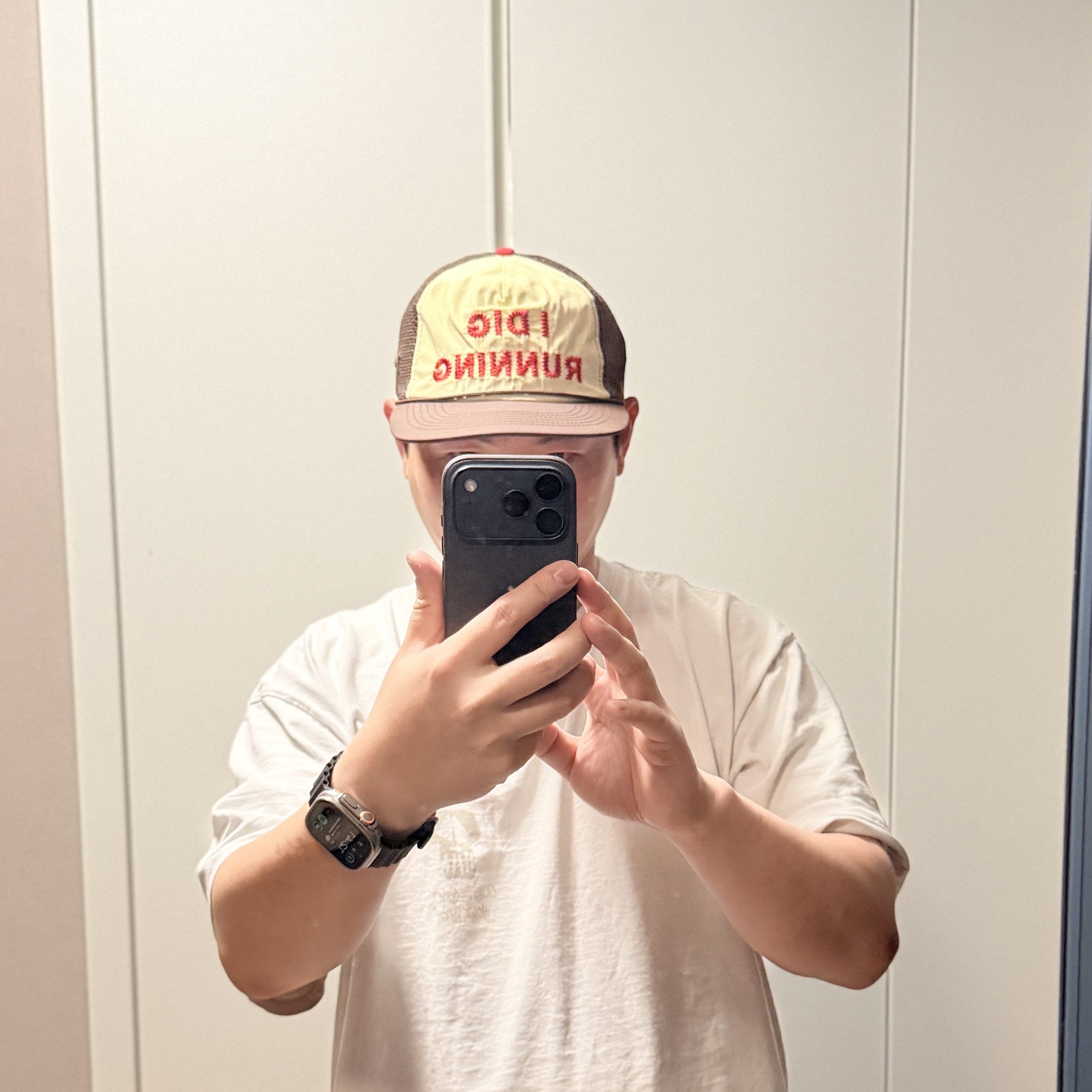 Alex Zono I Dig Running Trucker Hat OG Brown - CapeTown 착용 스타일 - 4