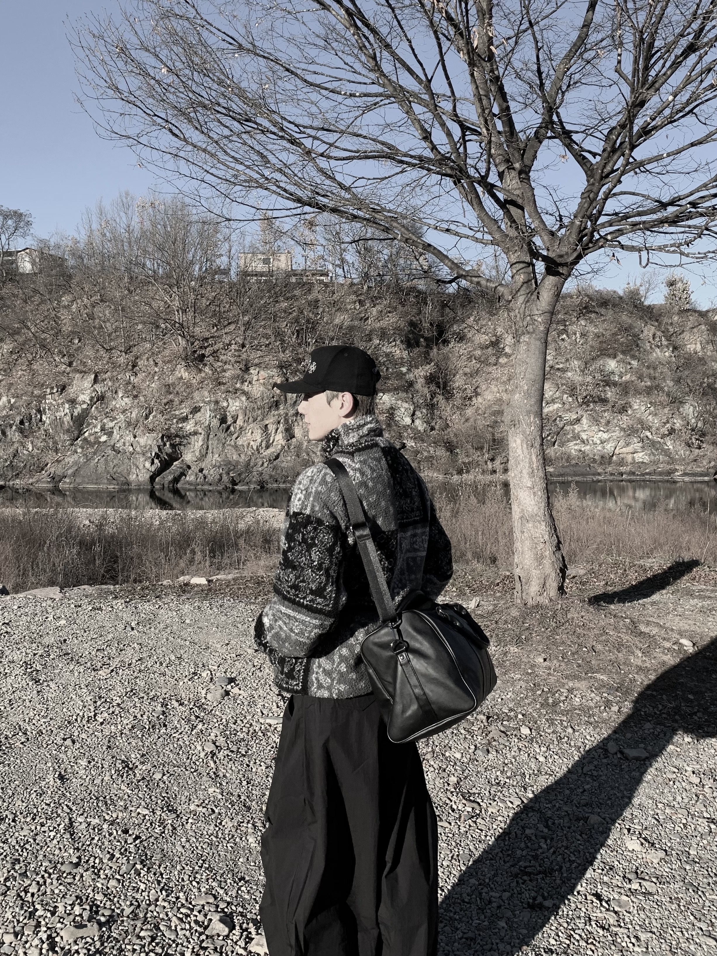 Chrome Hearts Horseshoe Denim Baseball Hat Black, Oofos x Takahiromiyashita The Soloist Last Night I Dreamed That Somebody Loved Me The Sound of The Soloist Clog Black 착용 스타일 - 2