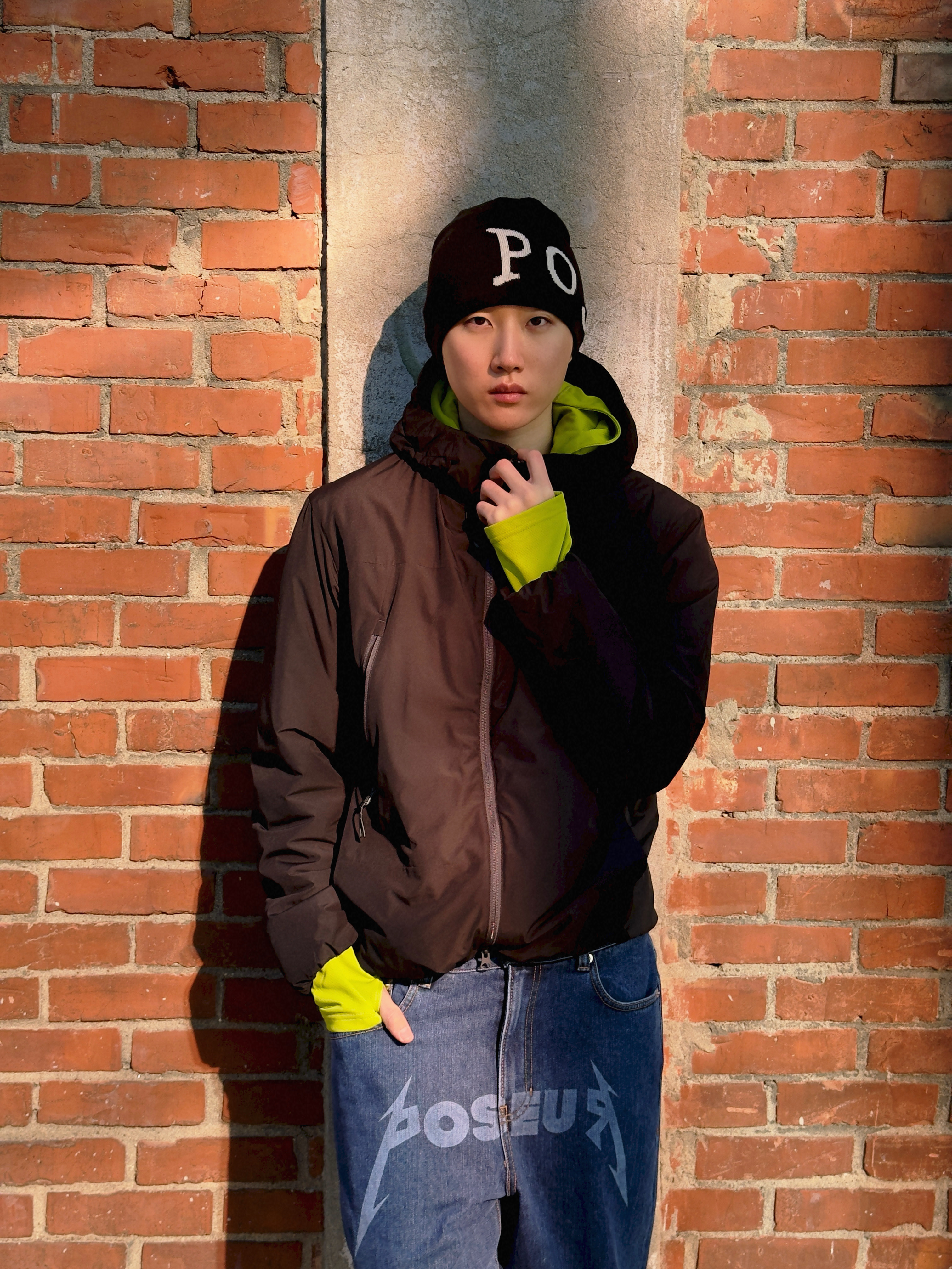 POSR Logo Beanie, POSR Spell Out Jean 착용 스타일 - 2