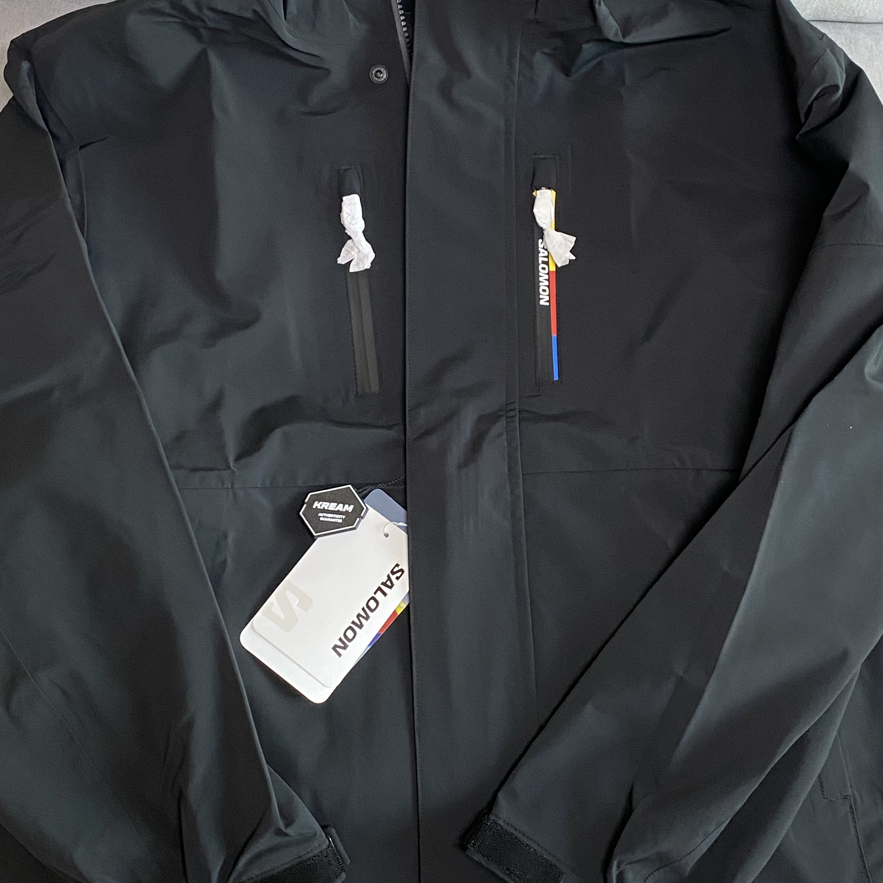 Salomon Race Flag Jacket Black 착용 스타일