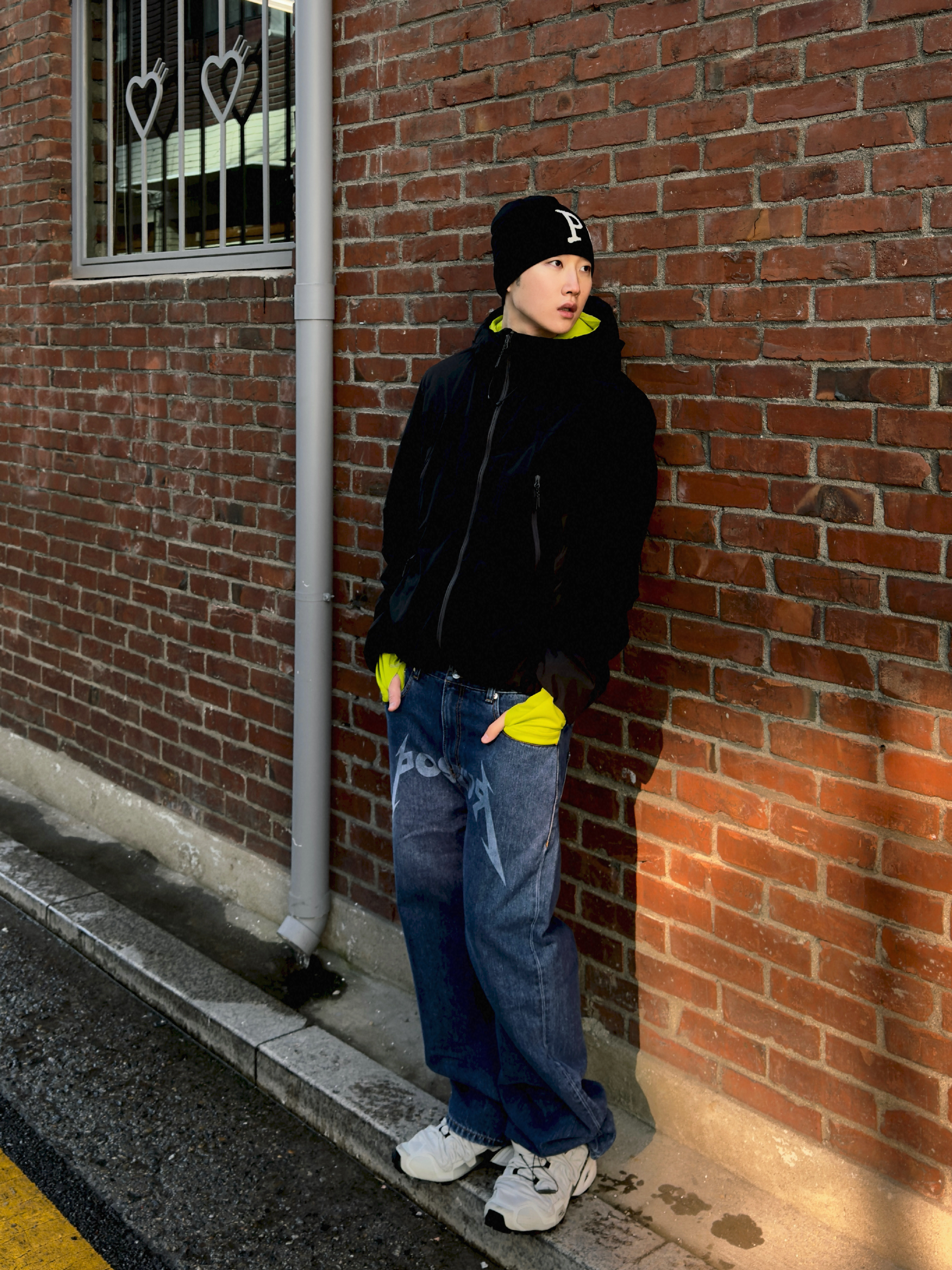 POSR Logo Beanie, POSR Spell Out Jean 착용 스타일 - 3