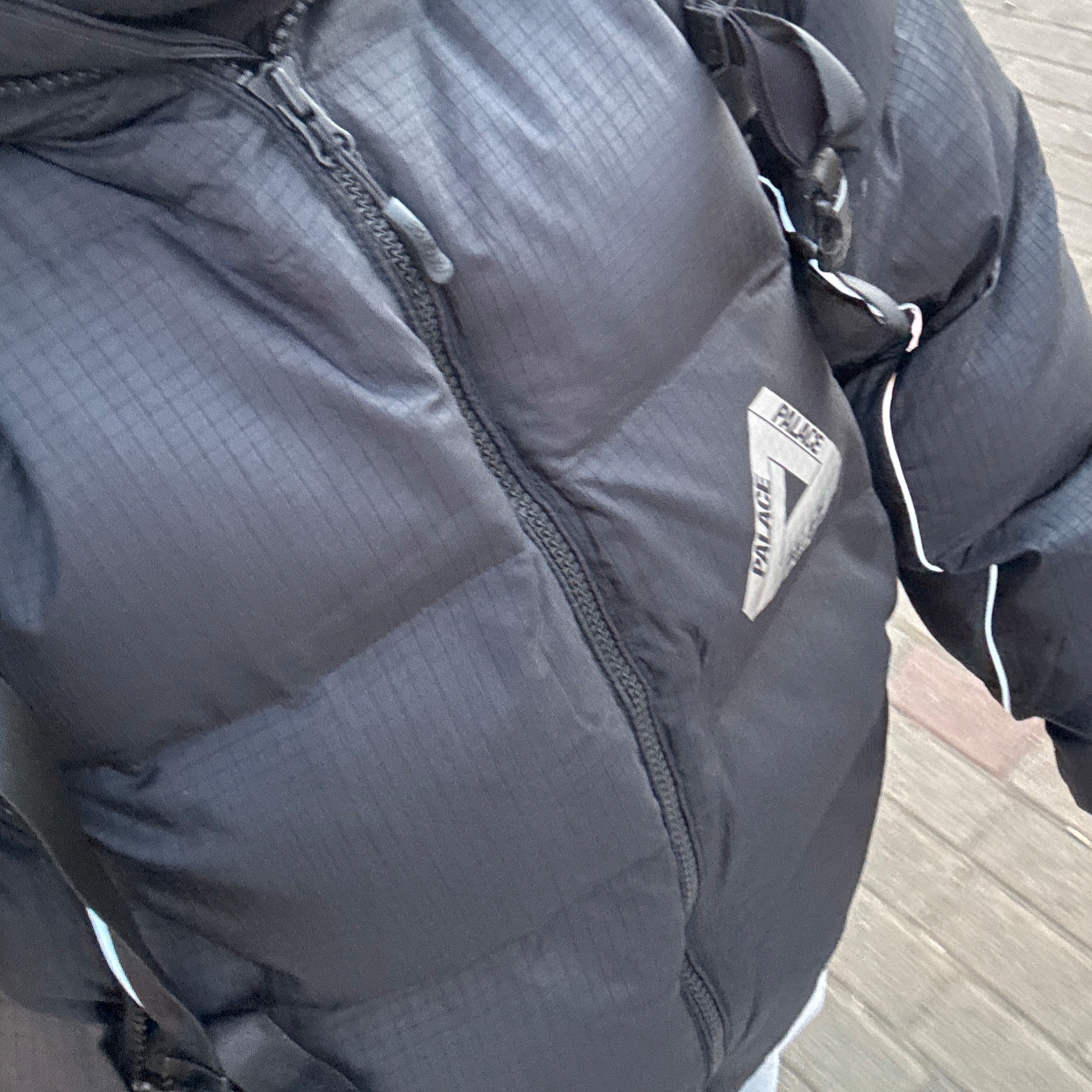 Palace Ripstop Puffa Black - 25FW 착용 스타일