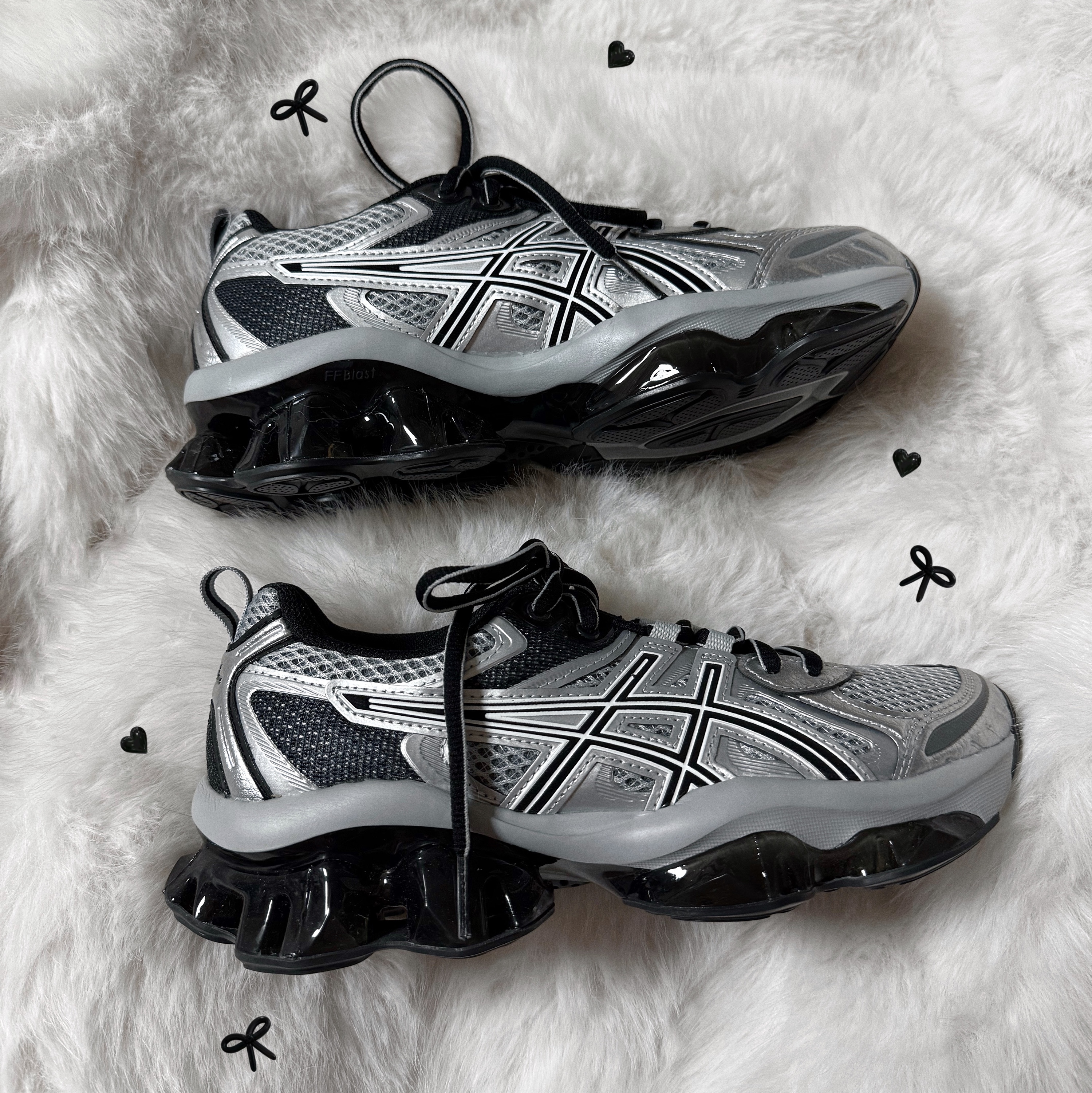 Asics Gel-Quantum Kinetic Mid Grey Pure Silver 착용 스타일