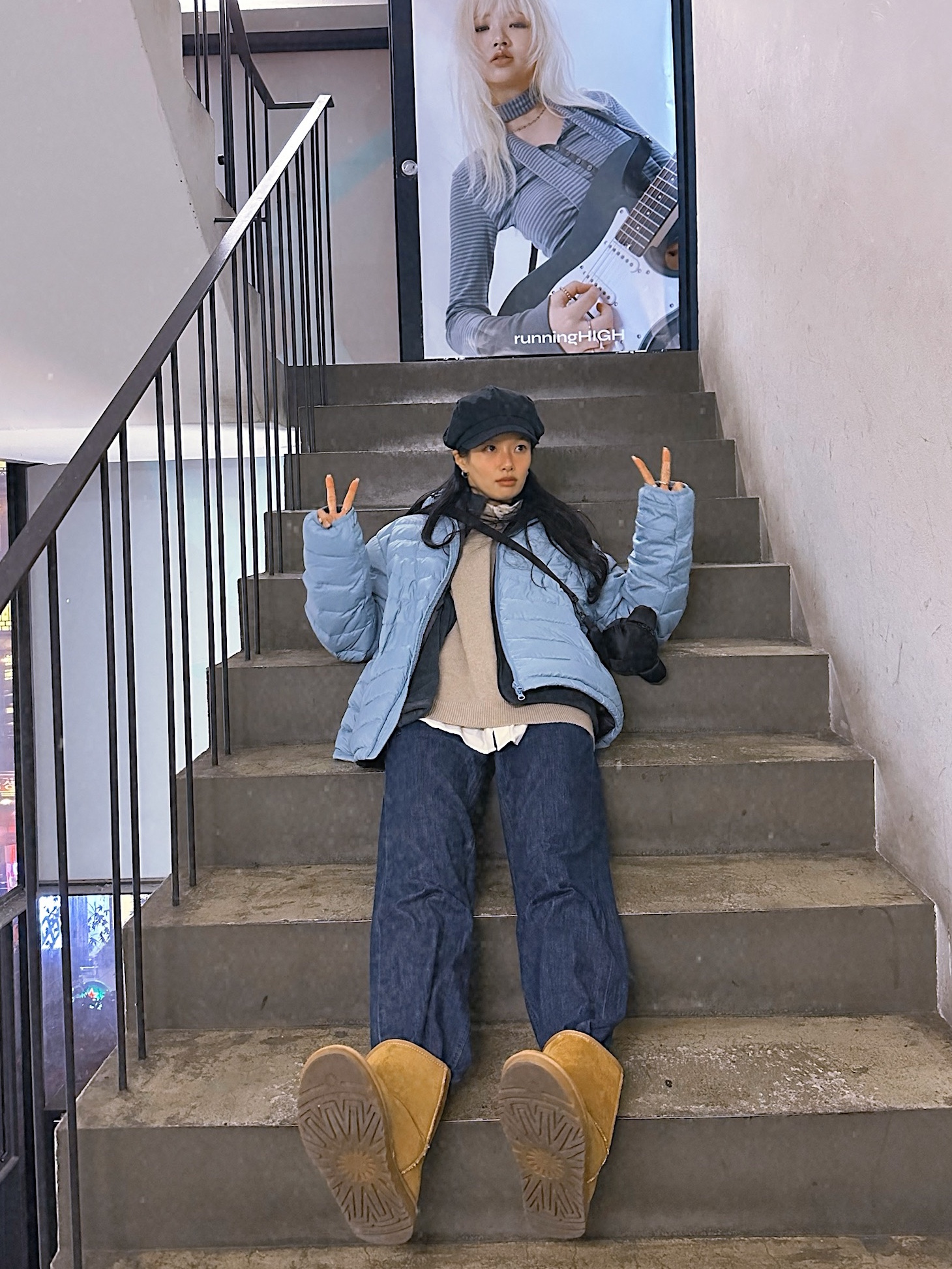 QT8 GARMENTS Duck Down Lightweight Jacket Sky Blue 착용 스타일 - 3