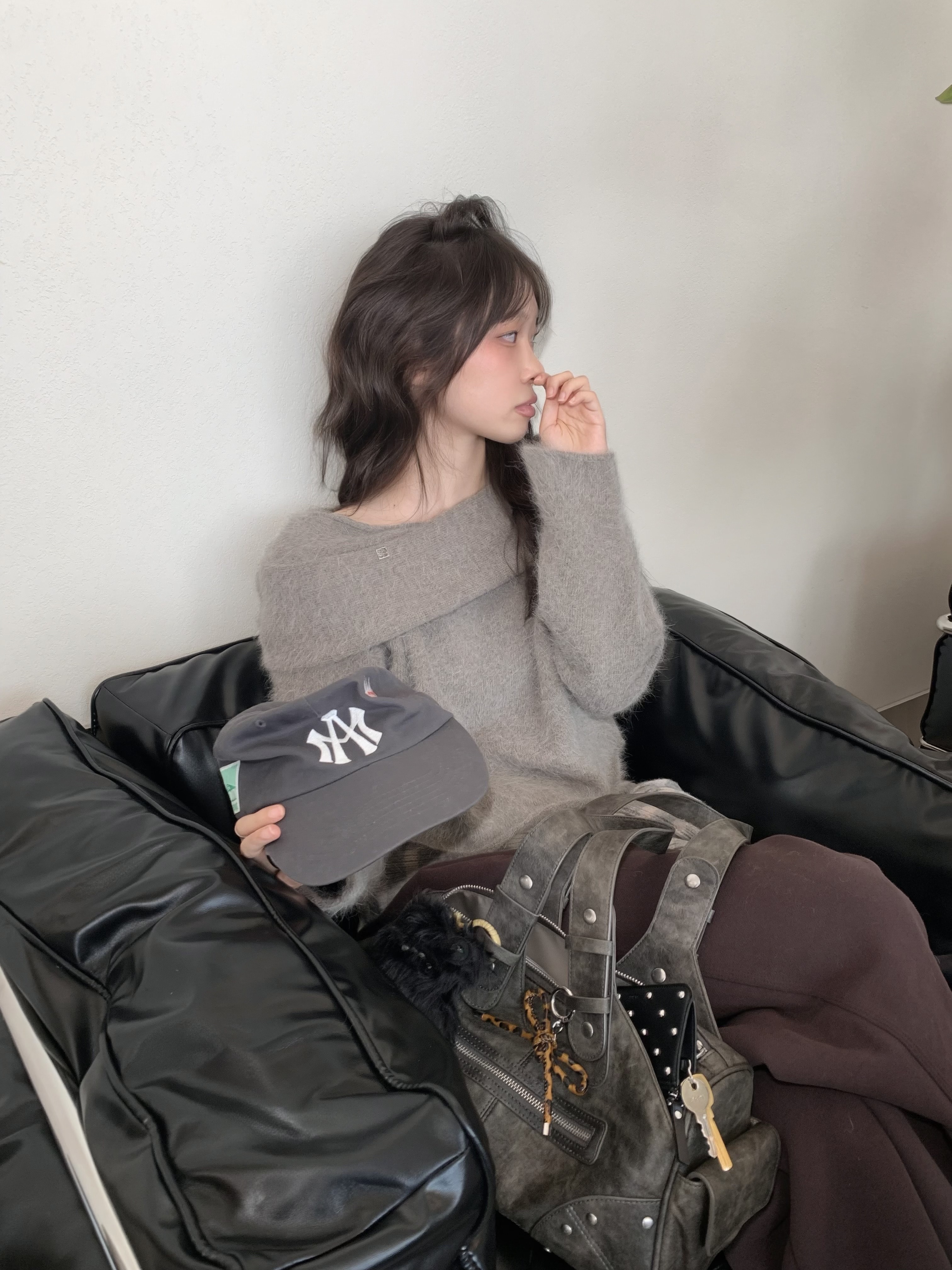 Aftermath Atm Logo Ball Cap Grey, Fuggler Weirdo Keyring Black 착용 스타일 - 2