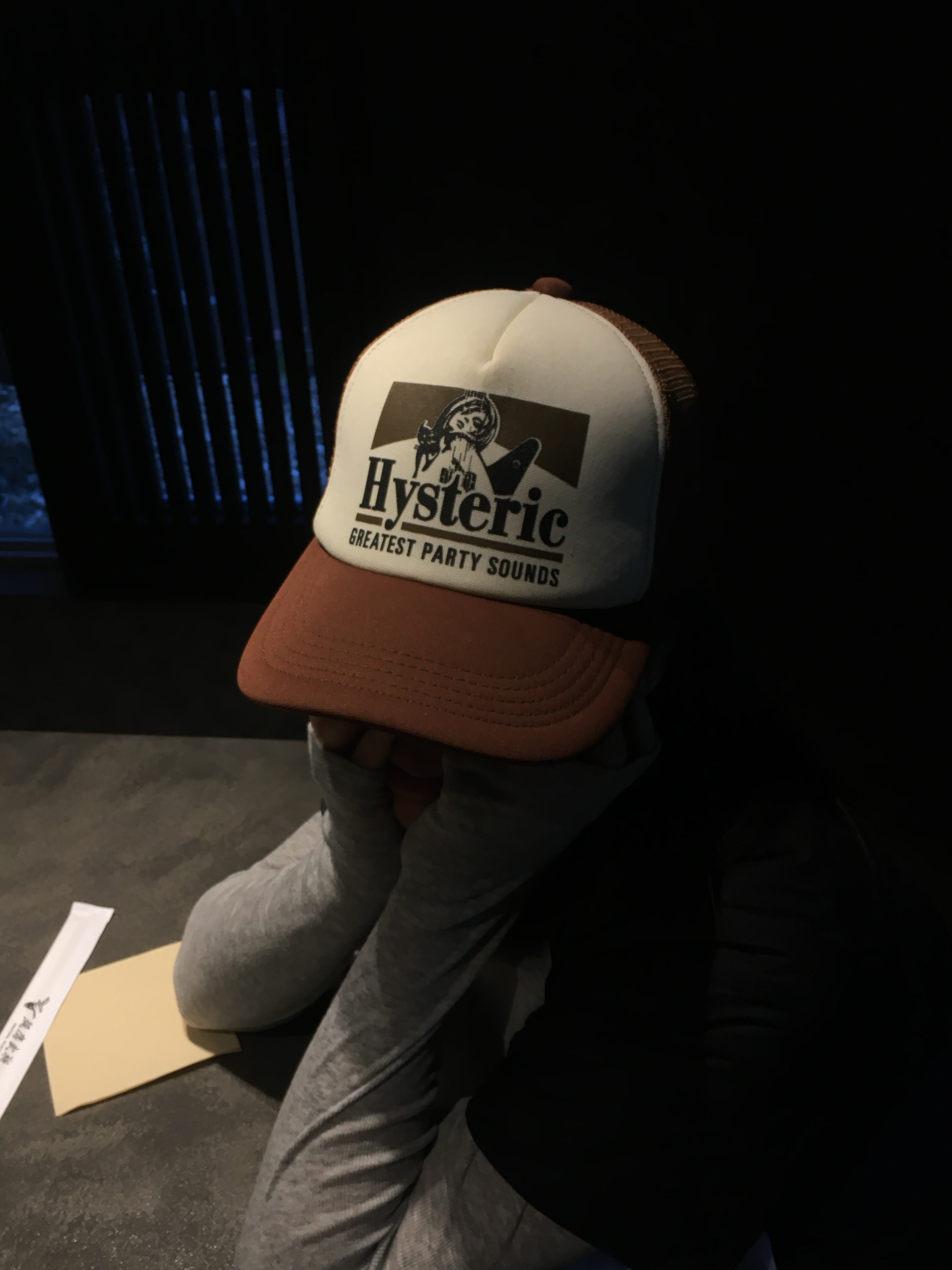Hysteric Glamour Guitar Girl Mesh Cap Brown 착용 스타일