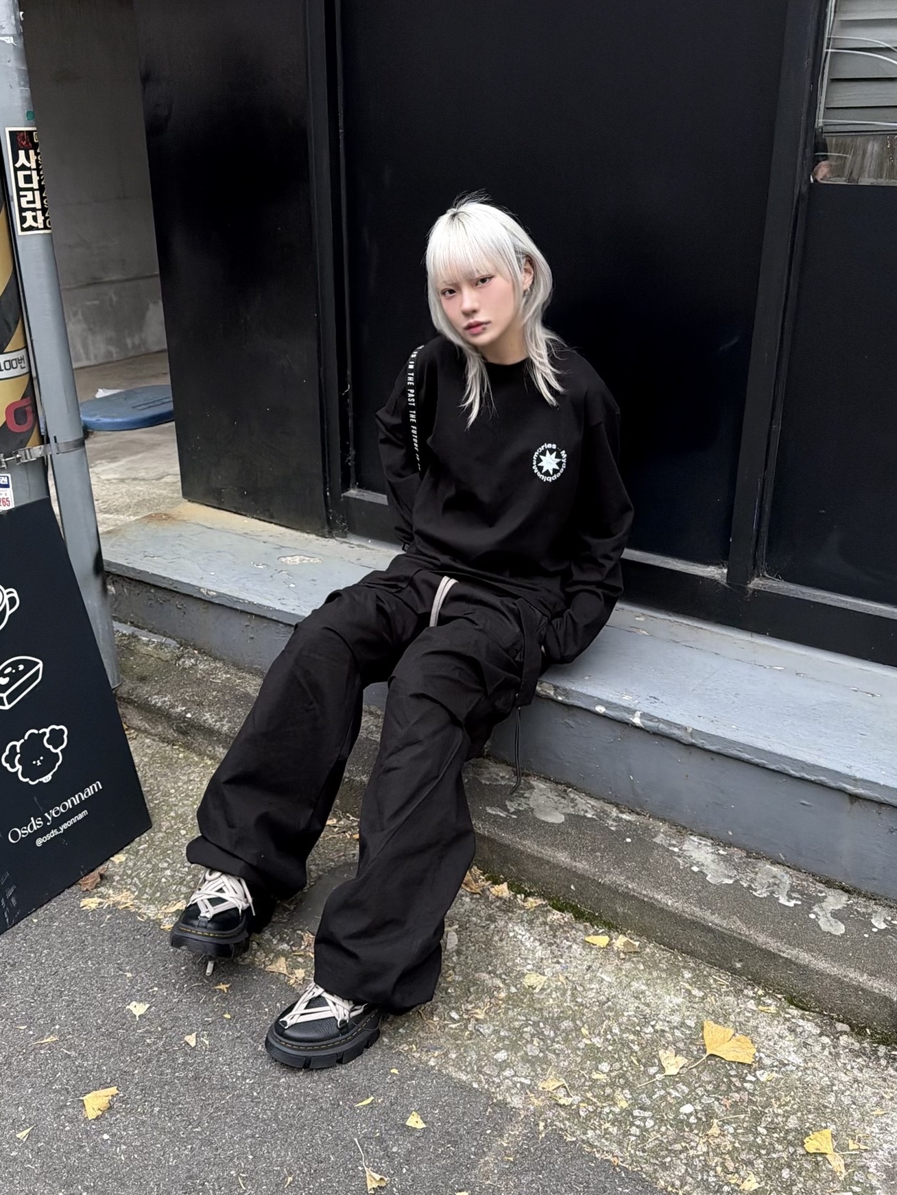 Dr. Martens x Rick Owens 1460 DMXL Megalace Black 착용 스타일