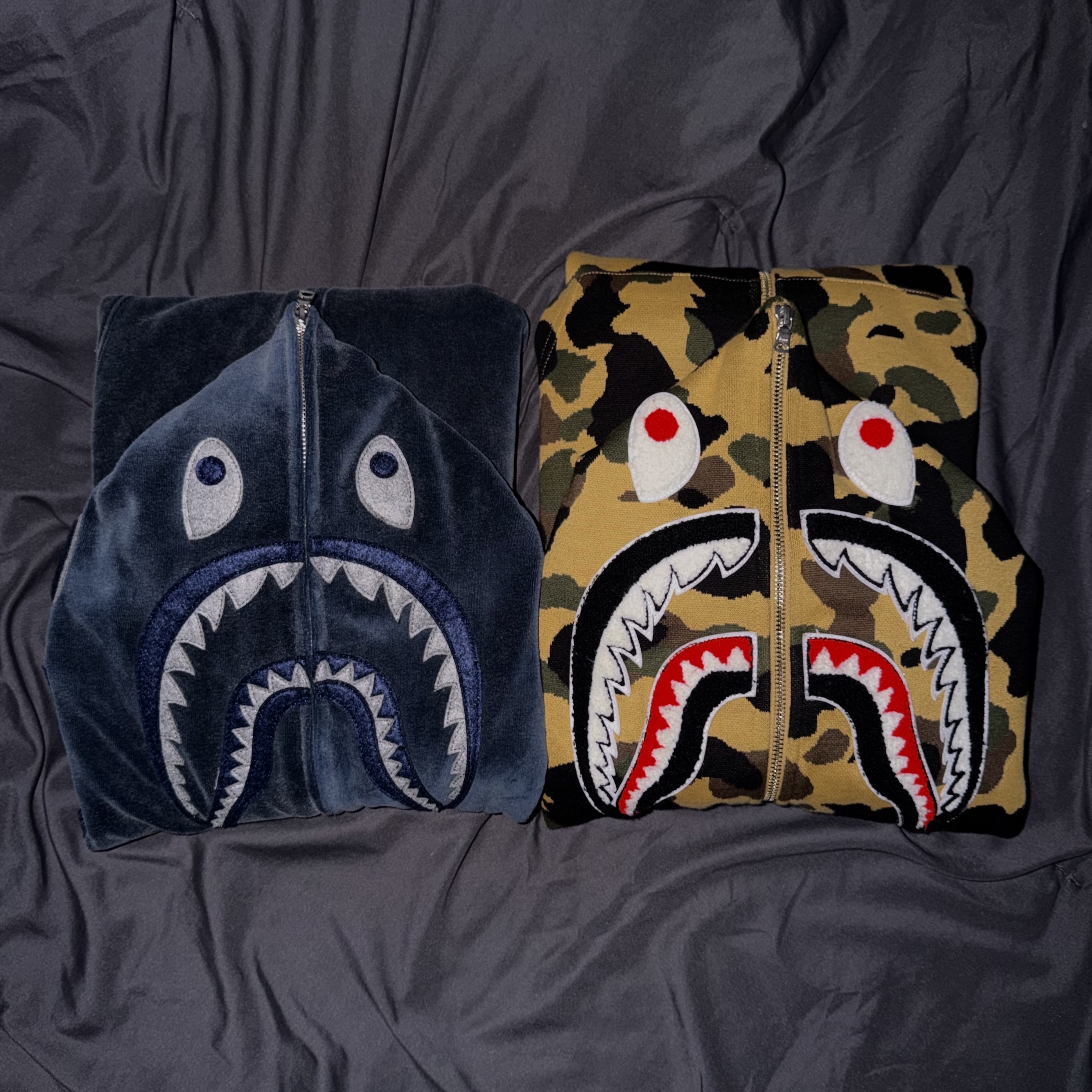 BAPE 1st Camo Jacquard Shark Hoodie Yellow, BAPE Snow Wash Shark Relaxed Fit Full Zip Hoodie Navy 착용 스타일