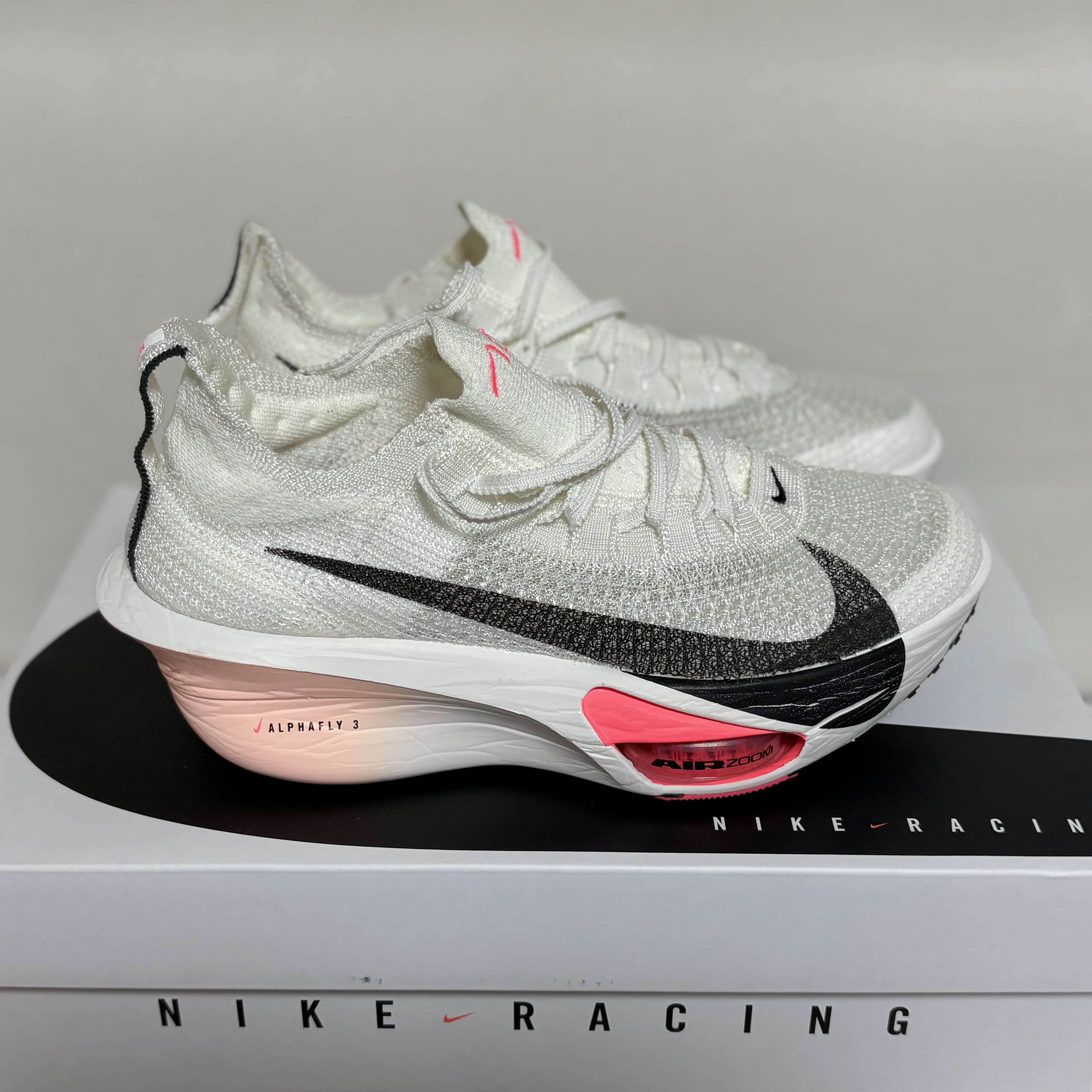 (W) Nike Air Zoom Alphafly Next% 3 Sail Crimson Tint 착용 스타일 - 2