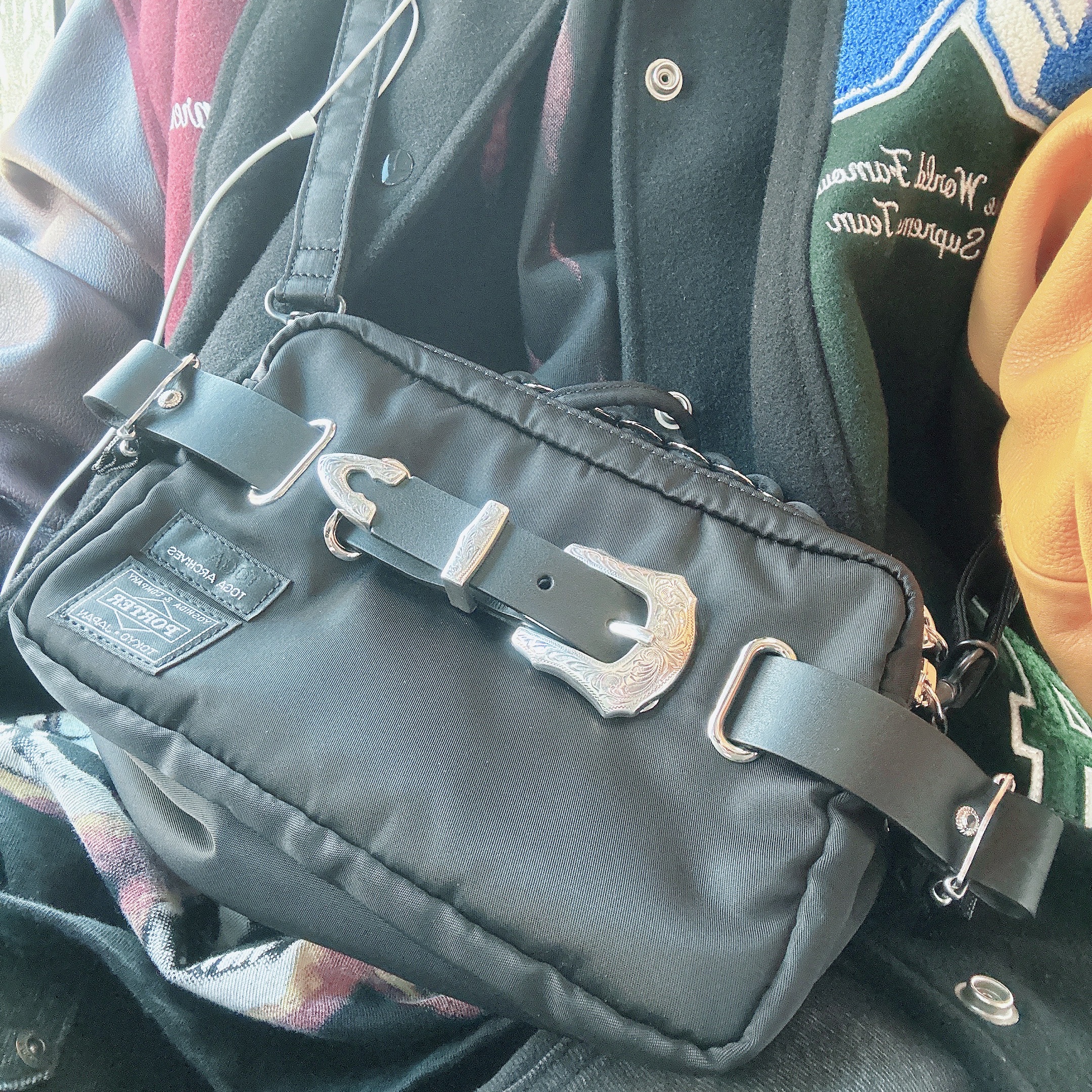 Porter x Toga Shoulder Hand Bag Black, Supreme x MM6 Maison Margiela Split Varsity Jacket Multicolor - 24SS 착용 스타일