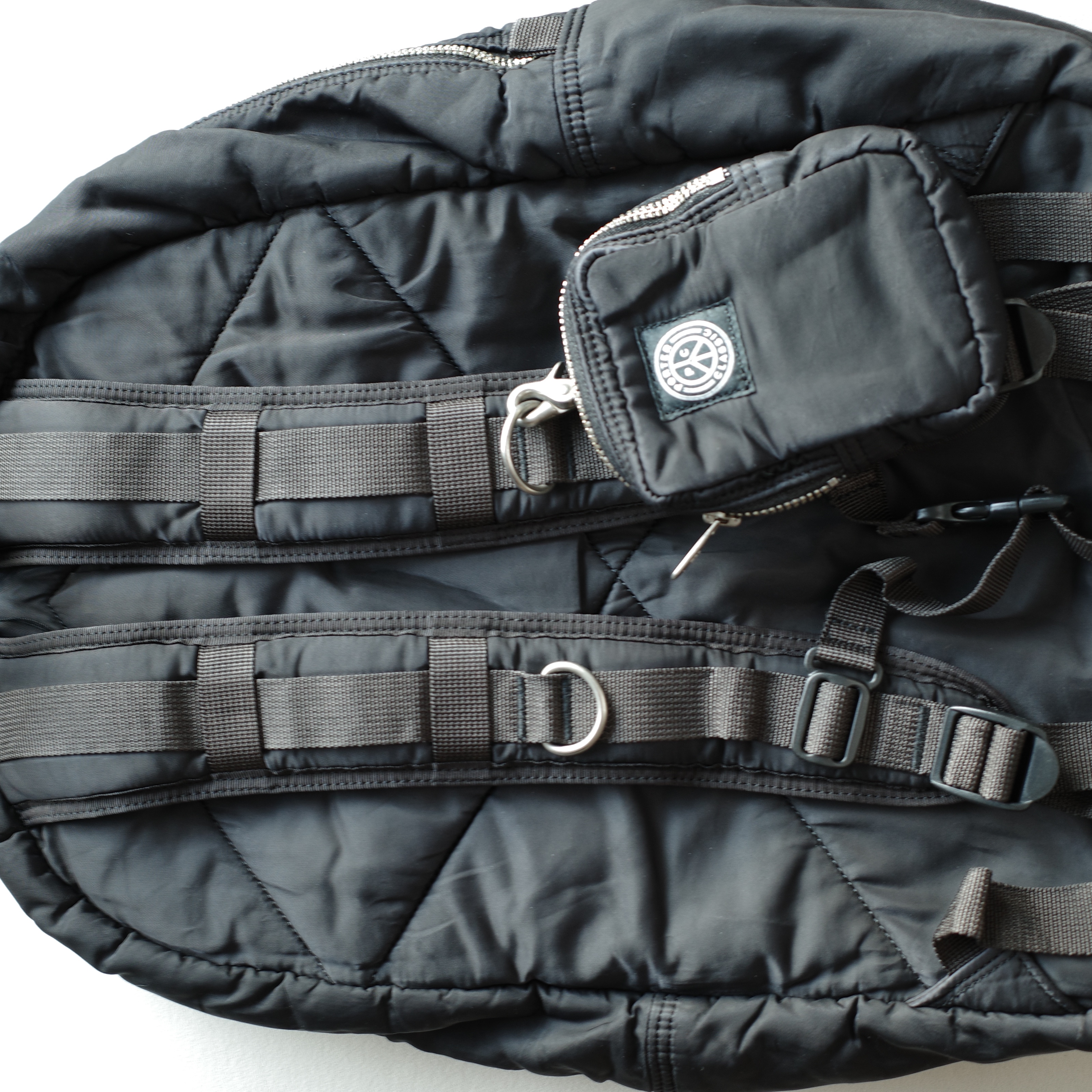 Porter Classic Super Nylon Day Pack L Black 착용 스타일 - 3