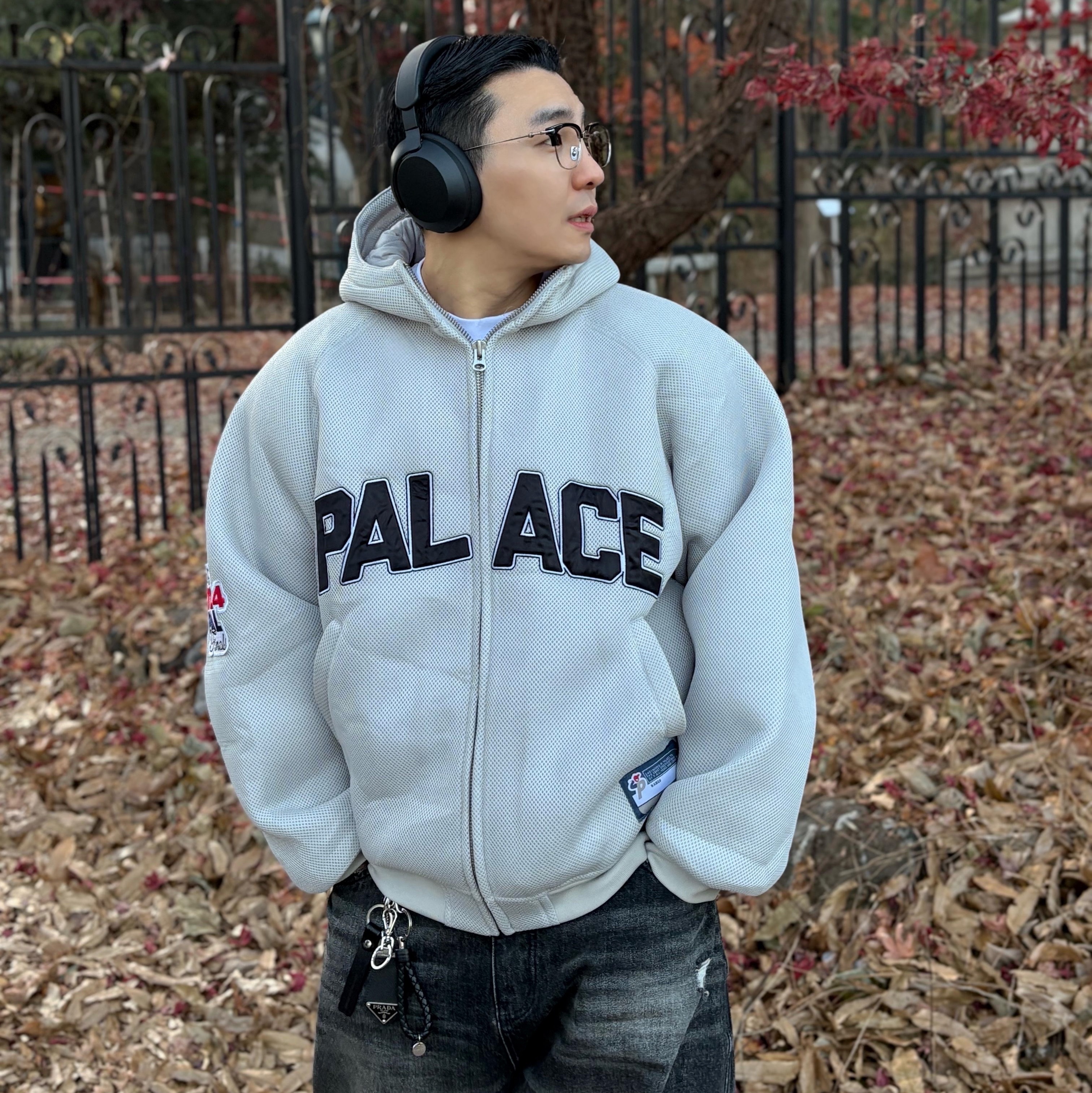 Palace Mesher Jacket Arctic Grey - 24SS, Nonnod Double Pocket Japanese Denim Pants Washed black 착용 스타일 - 2