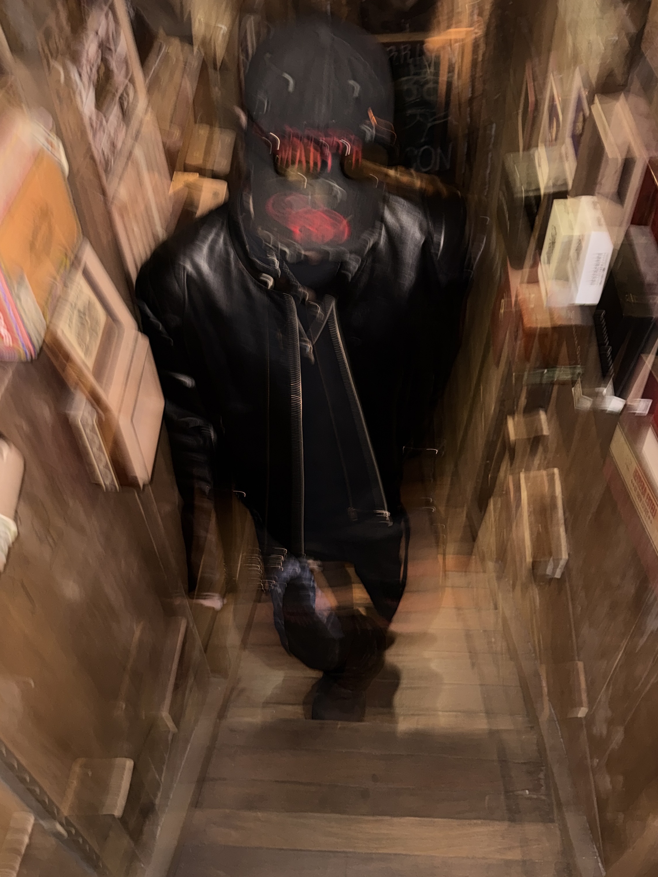 Undermycar x Emostanceclub Emoun Destroyed Cowhide Suede Red Stitch Denim Toreador - 23FW, Balenciaga Stomper Bootie Black 착용 스타일 - 3
