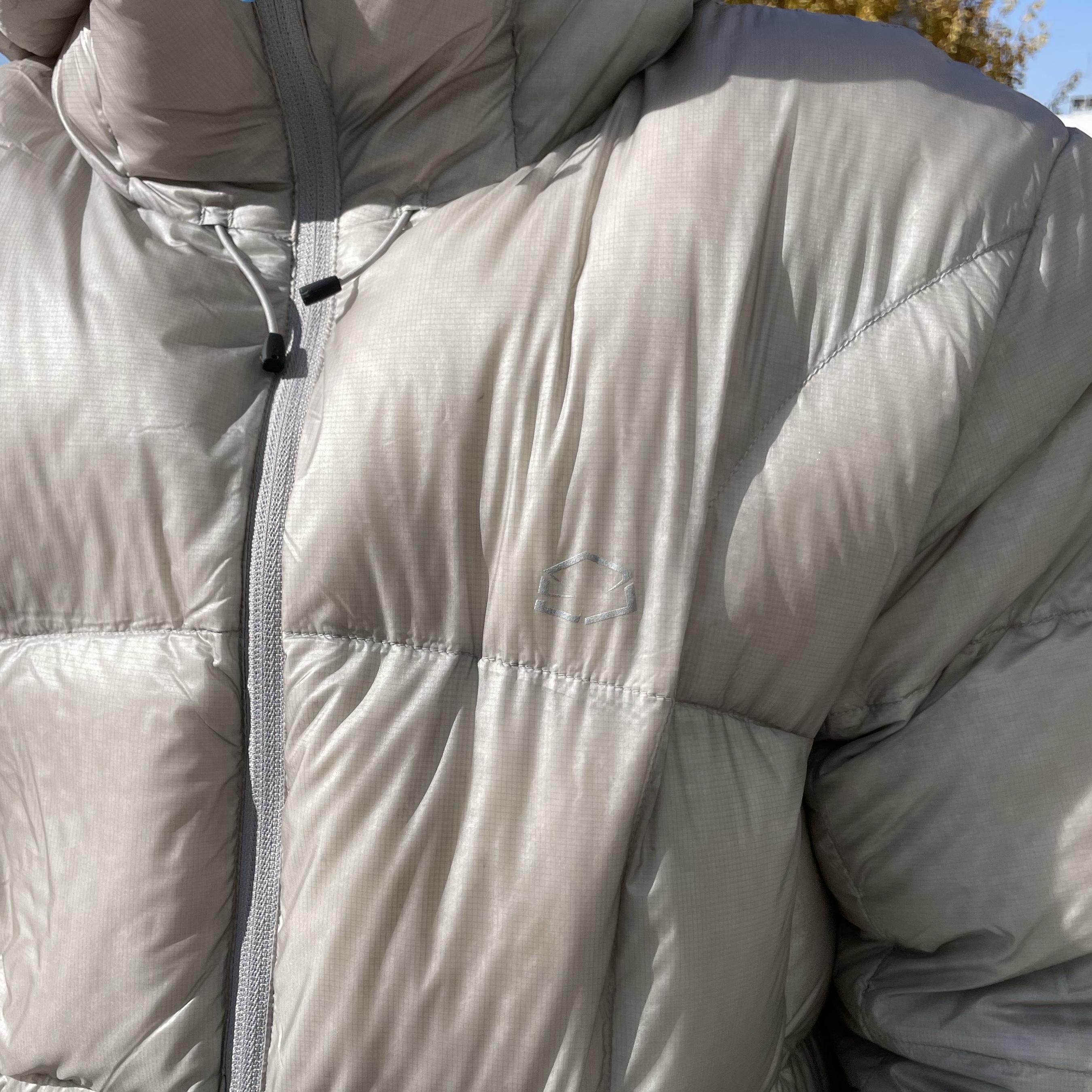 ZEROGRAM Ramona220 Goose Zeroexpedition Jacket Light Gray 착용 스타일 - 4