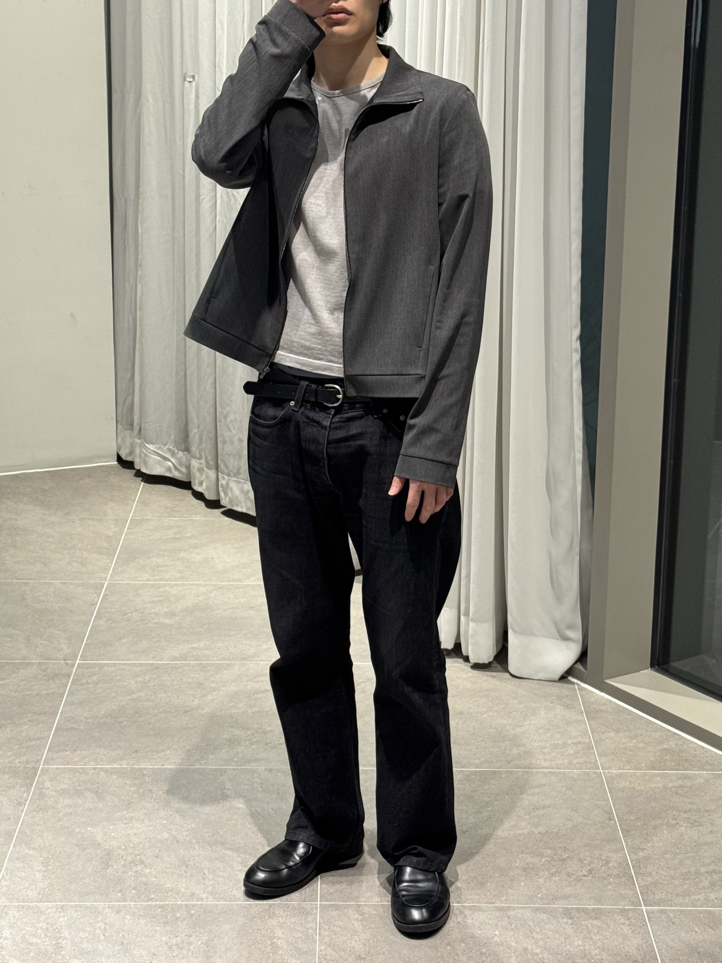 (W) The Row Landais Cotton Jeans Black 착용 스타일
