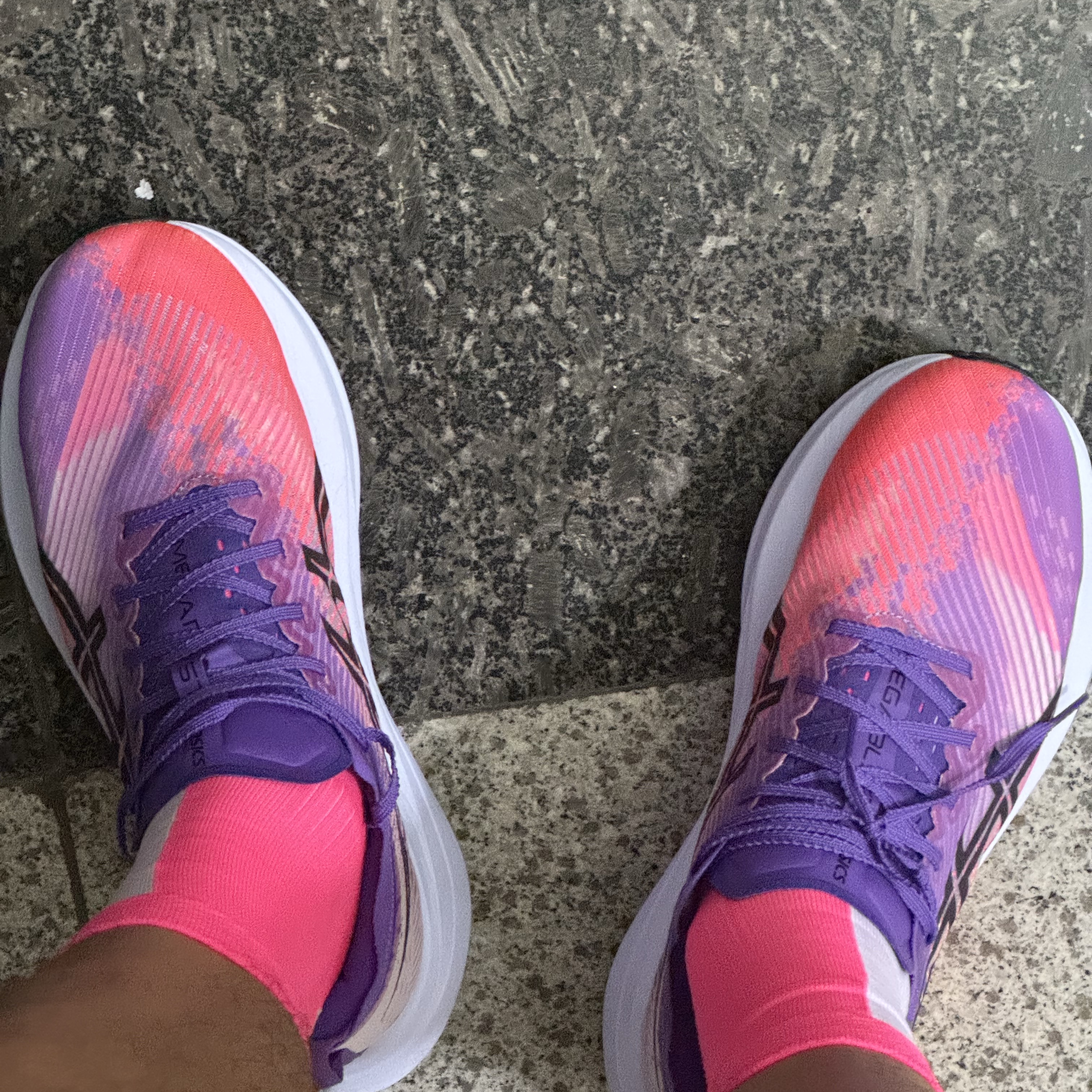 Asics Megablast Edo Purple Black 착용 스타일