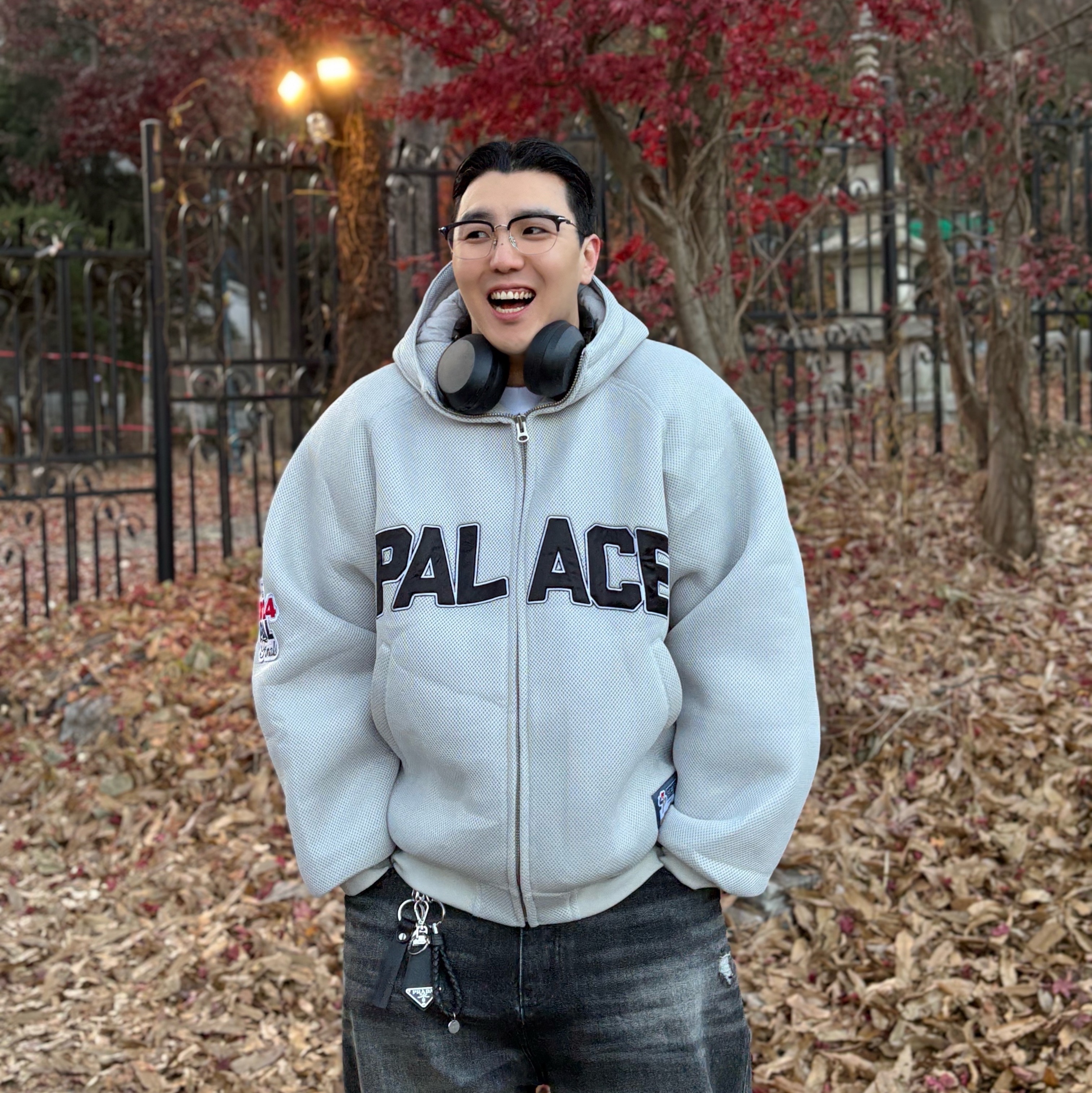 Palace Mesher Jacket Arctic Grey - 24SS, Nonnod Double Pocket Japanese Denim Pants Washed black 착용 스타일 - 3