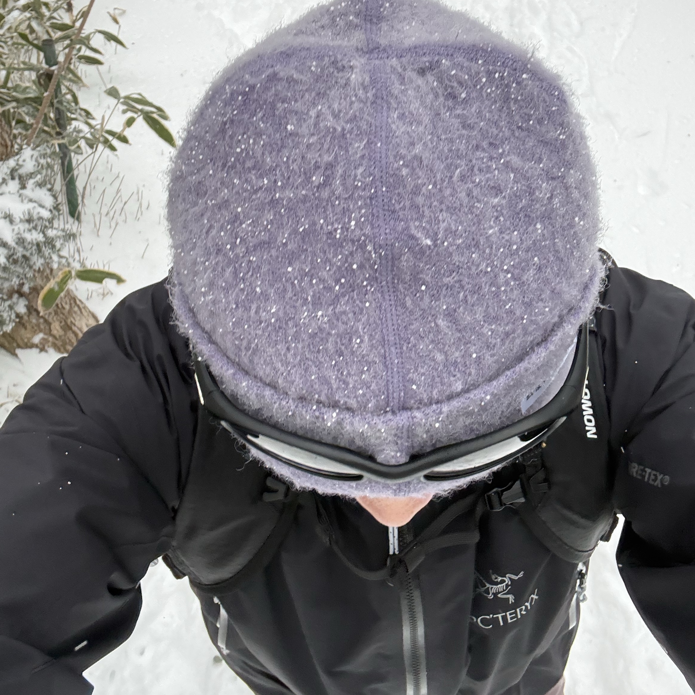 Satisfy The Rocker Shadow (Special Edition), Satisfy Fuzzmerino Beanie Dusk 착용 스타일 - 1