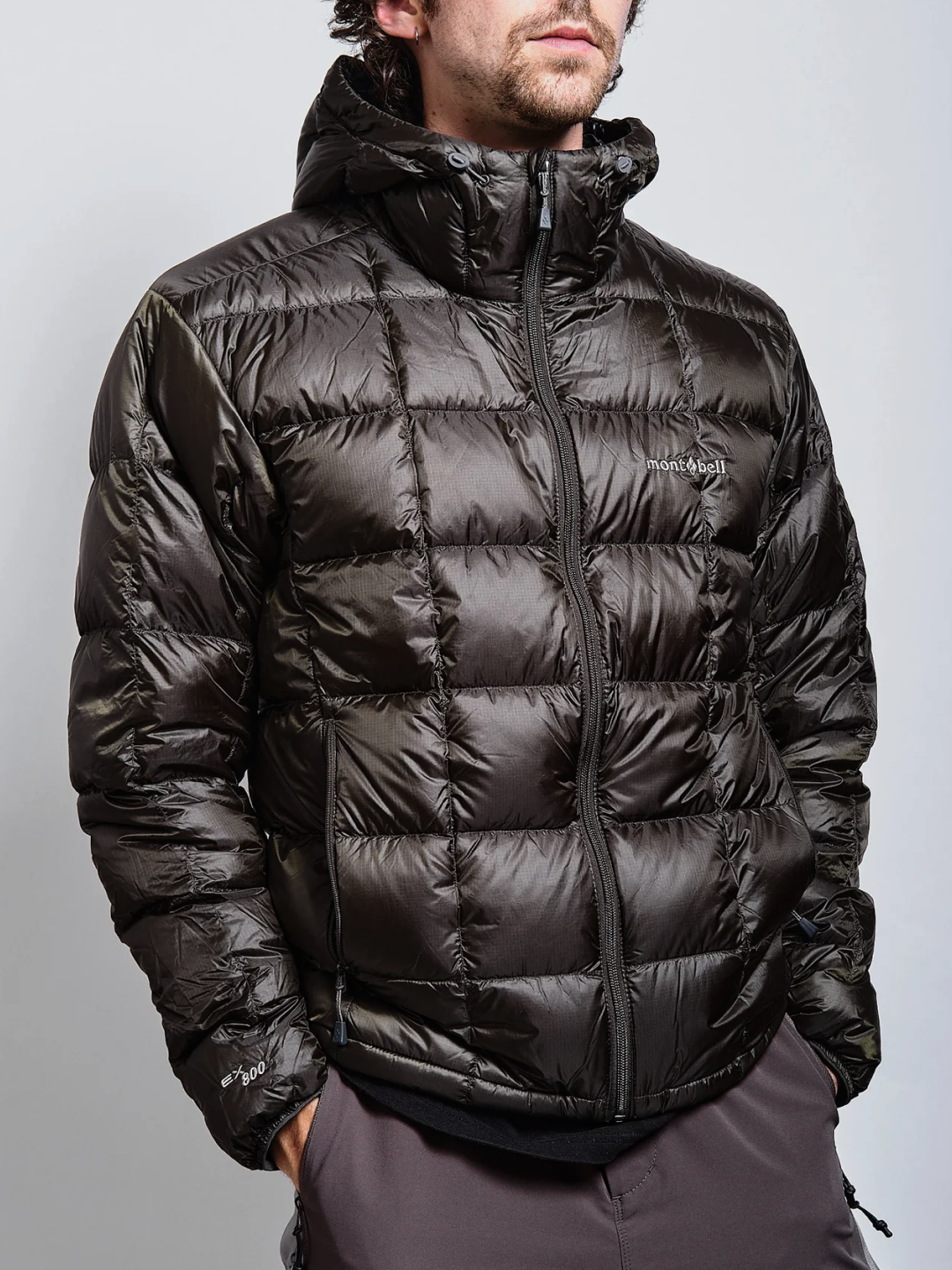 Montbell Superior Down Parka Dark Green, Montbell Light Alpine Down Parka Dark Forest 착용 스타일 - 5