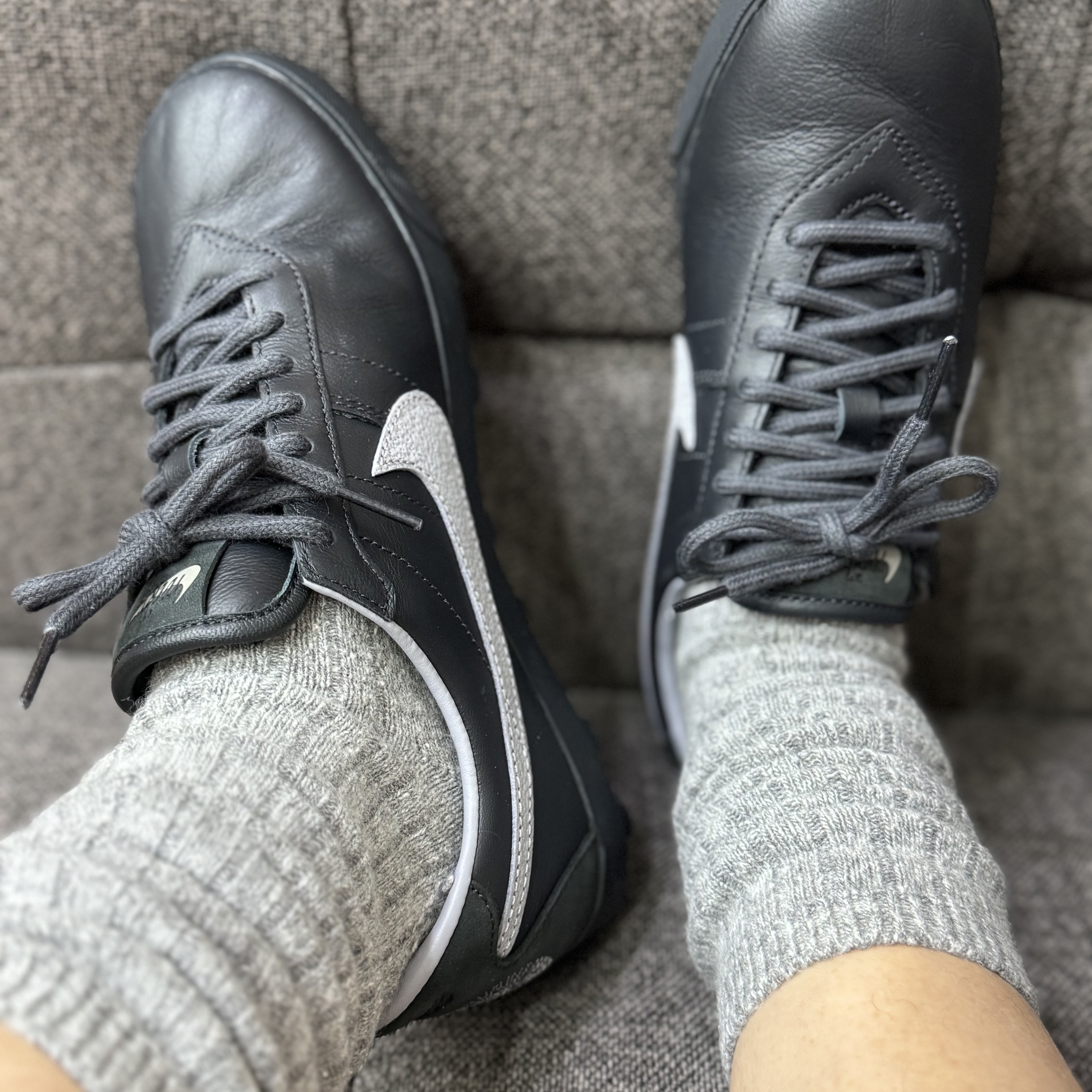 Nike Astrograbber Off Noir Cement Grey 착용 스타일 - 1