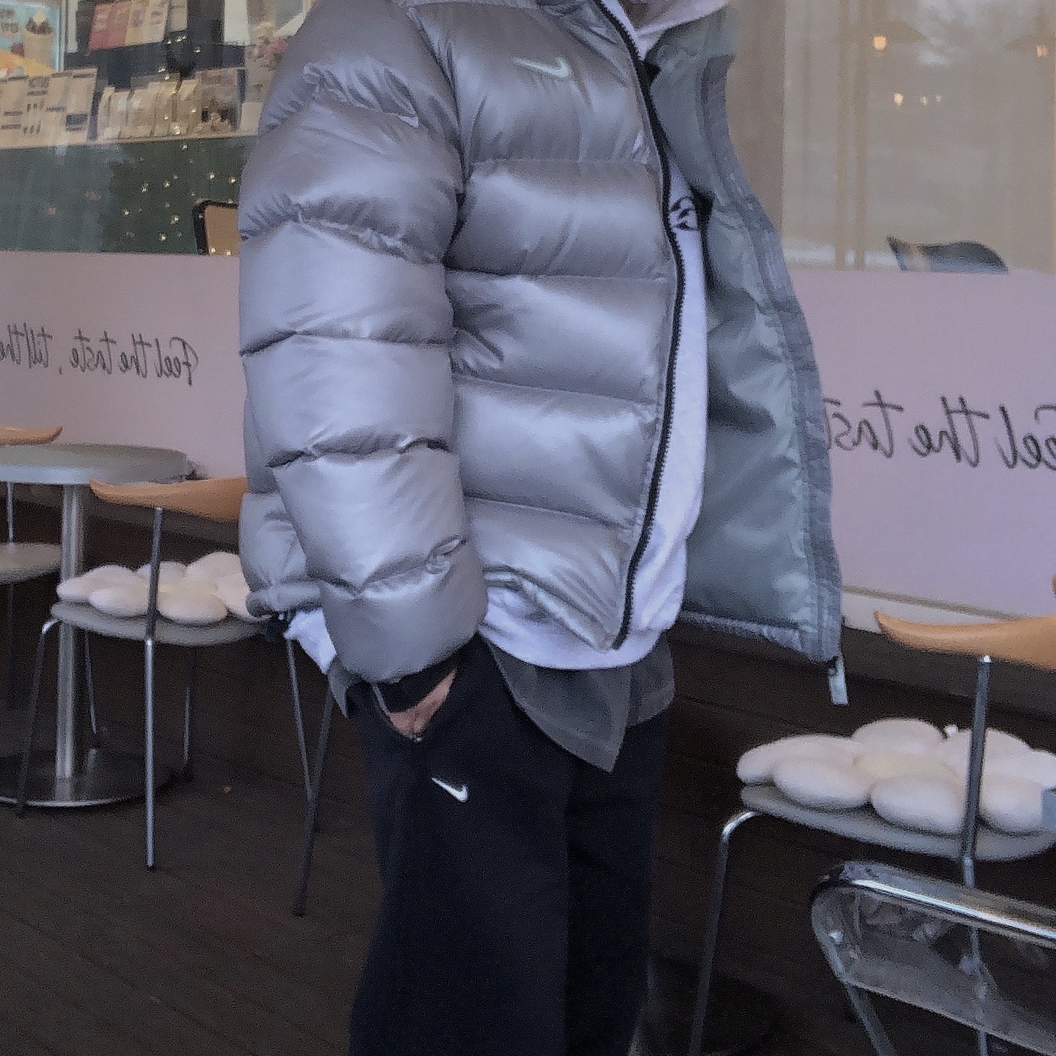 Nike x Drake Nocta Sunset Puffer Jacket Mica Green Cyber (FN8196-330) 착용 스타일 - 1