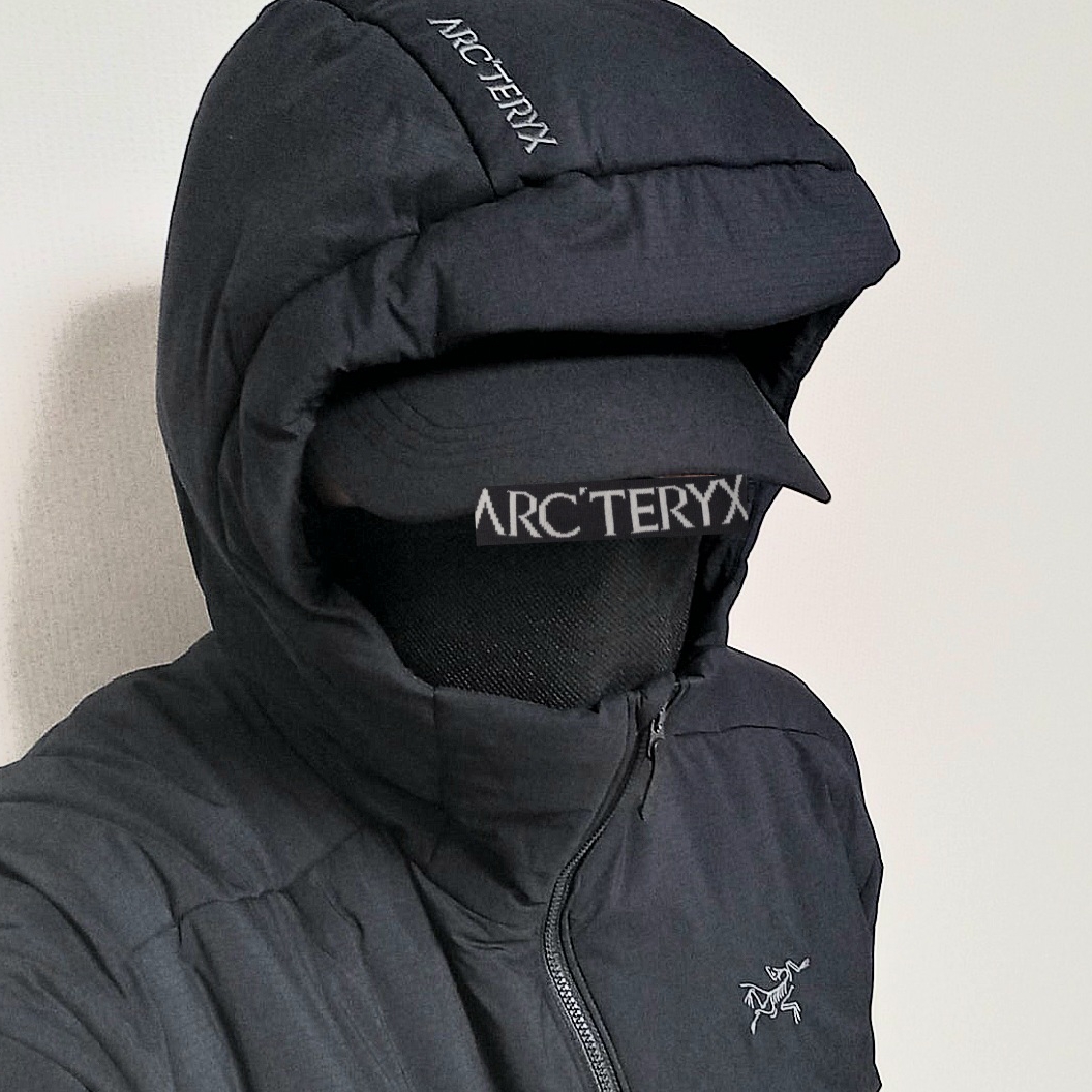 Arc'teryx Bird Word Cap 24K Black, Arc'teryx Atom Heavyweight Hoody Black 착용 스타일 - 1