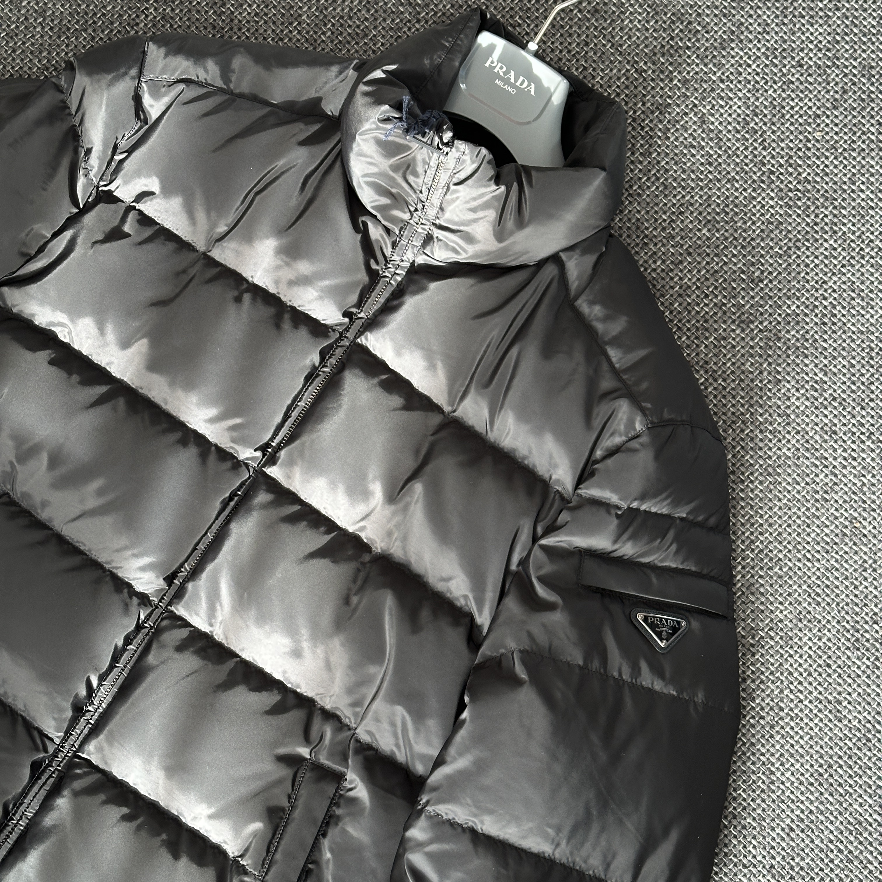 Prada Triangle Logo Down Jacket Black 착용 스타일