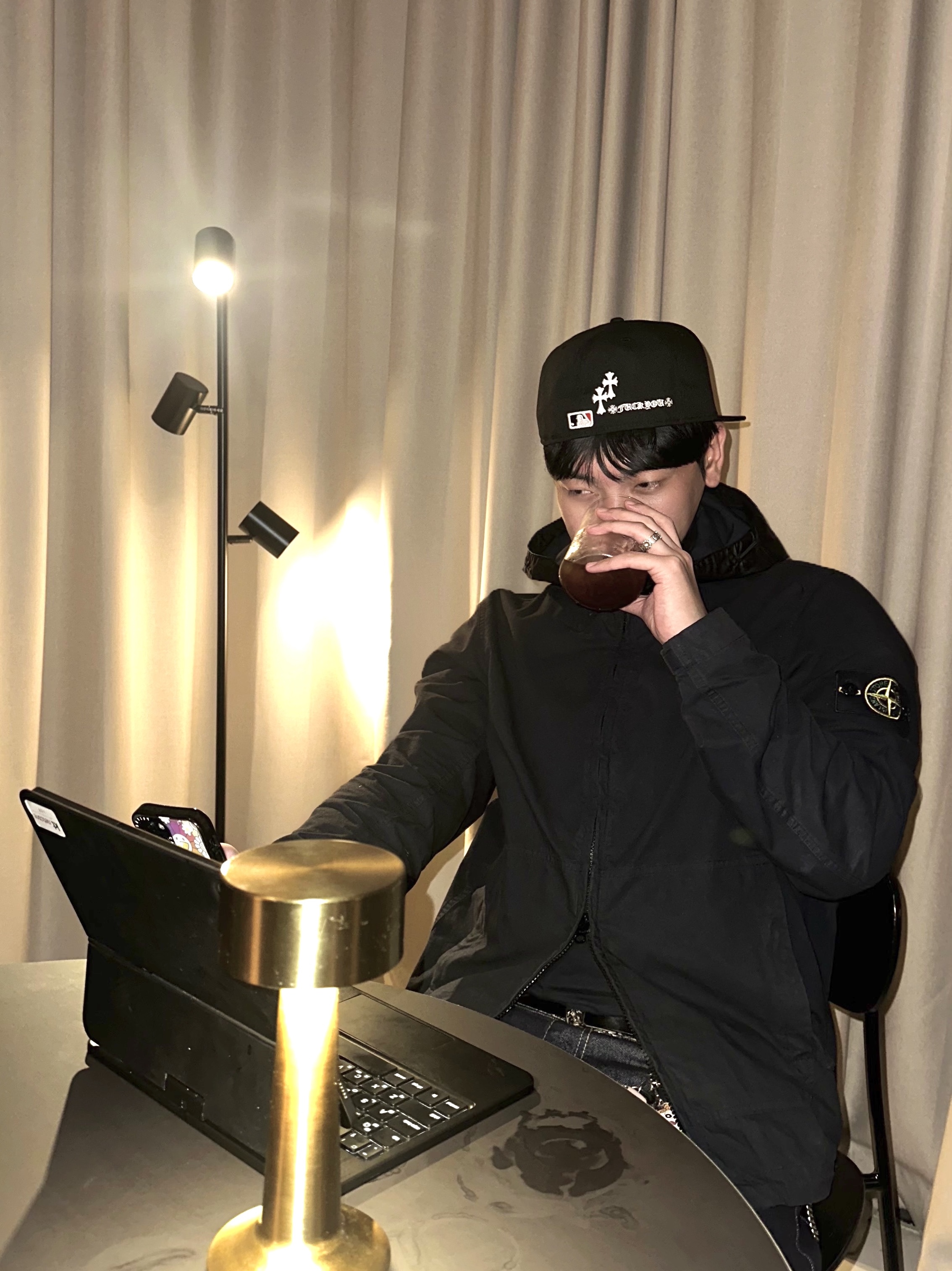 Stone Island 41521 Cordura Hooded Jacket Black - 21SS, New Era MLB 59Fifty Day Chicago White Sox Size Cap Black 착용 스타일 - 1