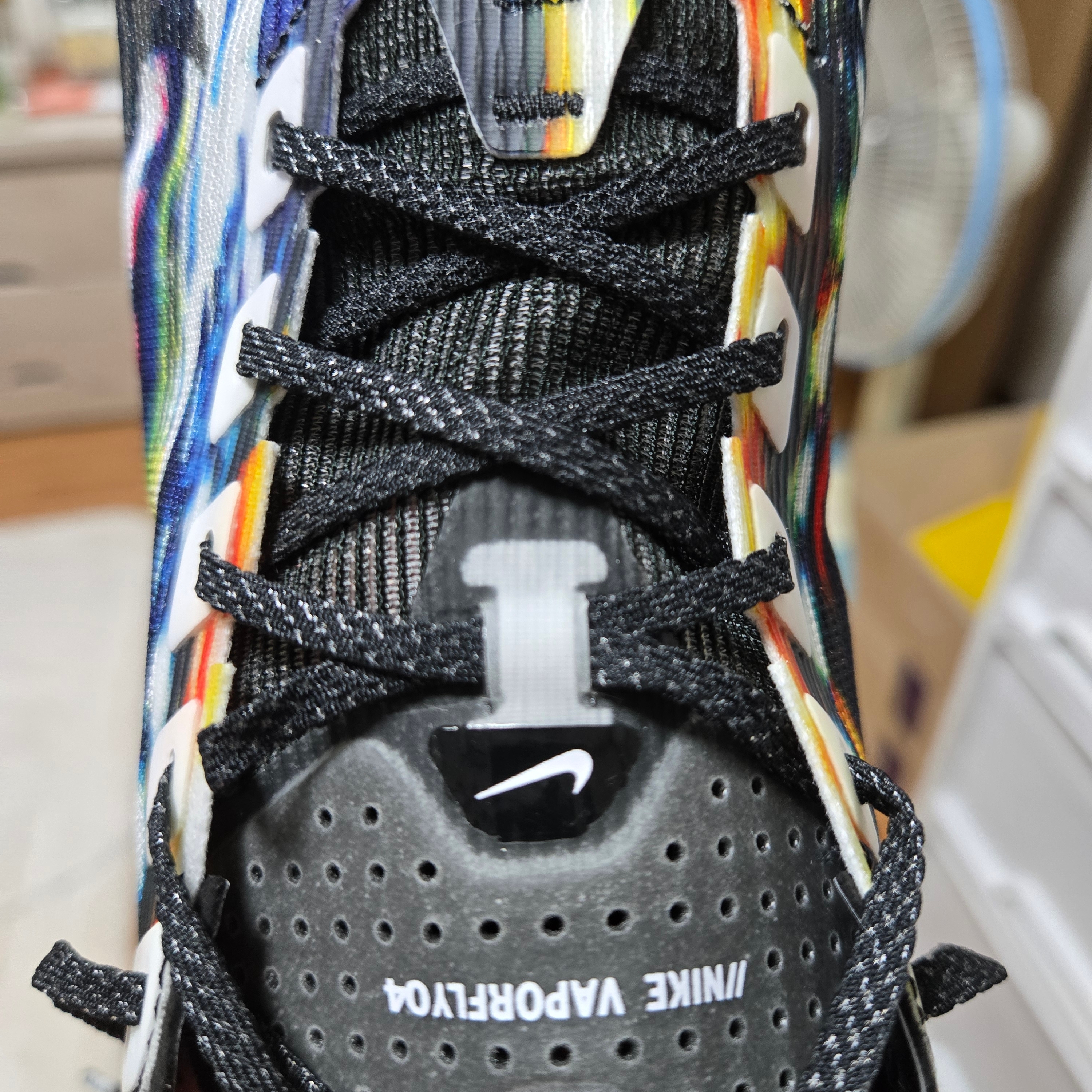 Nike ZoomX Vaporfly Next% 4 Premium Multi Color White 착용 스타일 - 5