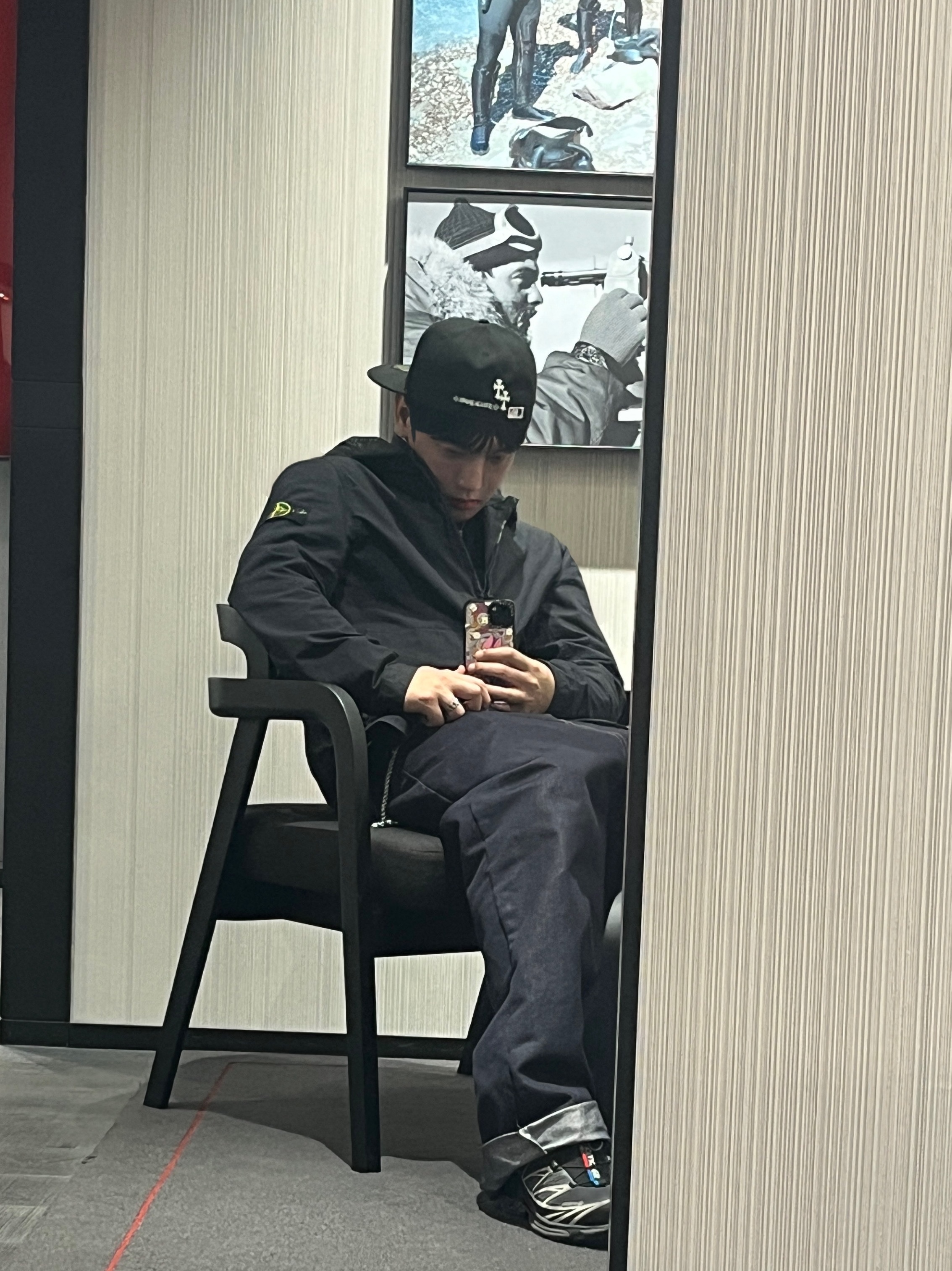 Stone Island 41521 Cordura Hooded Jacket Black - 21SS, New Era MLB 59Fifty Day Chicago White Sox Size Cap Black 착용 스타일 - 4