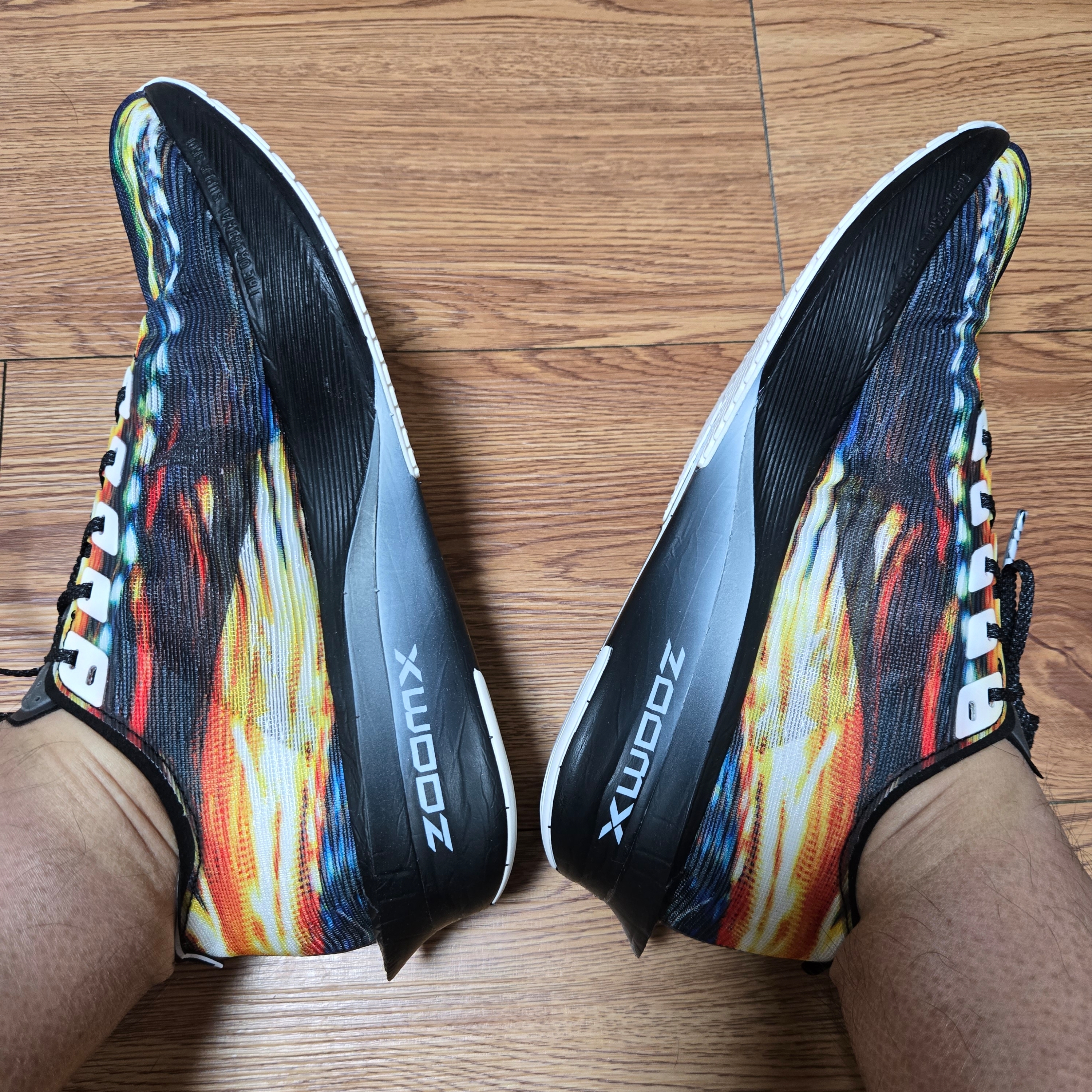 Nike ZoomX Vaporfly Next% 4 Premium Multi Color White 착용 스타일 - 7