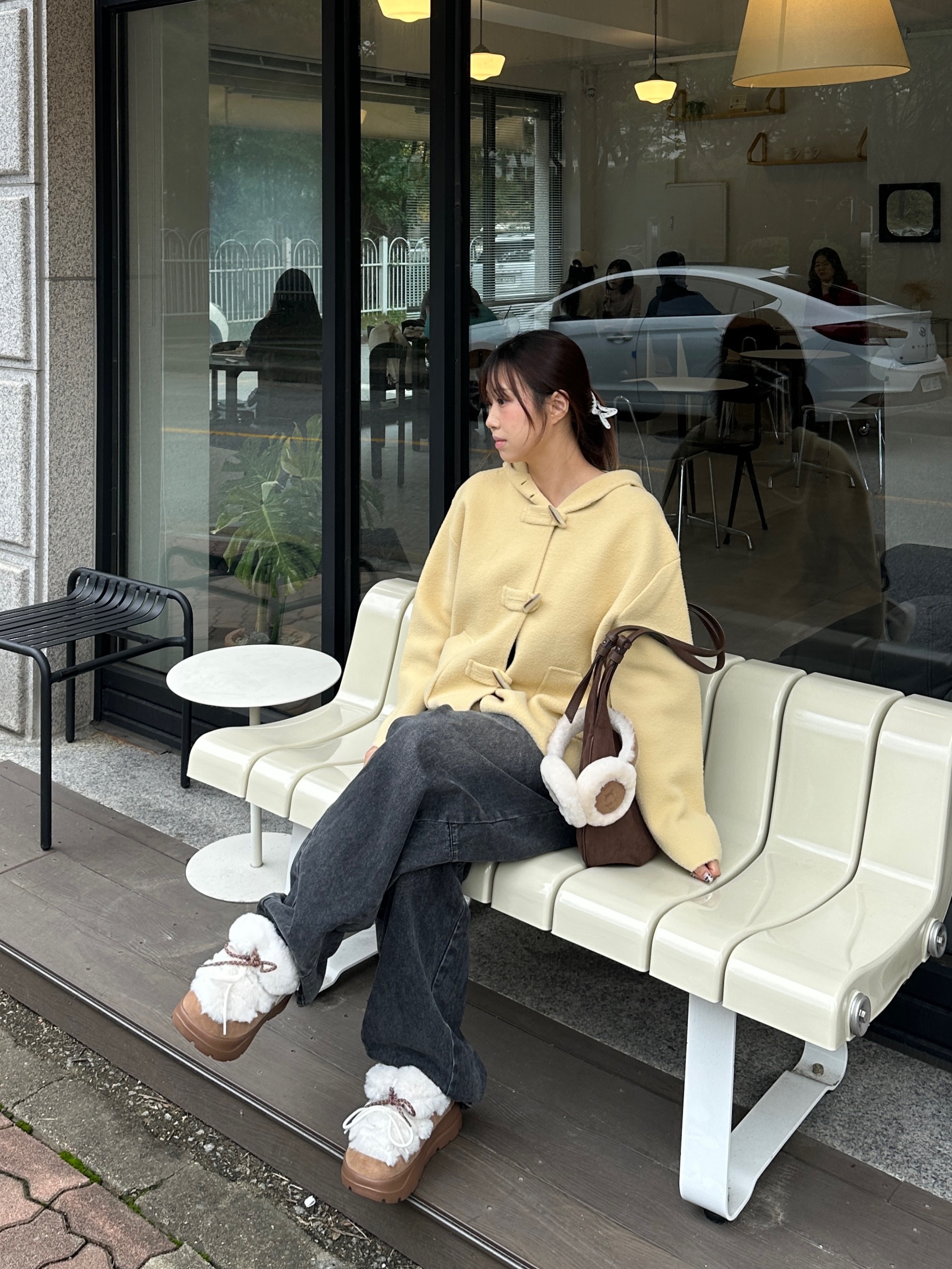le coq sportif LCS x RONRON Women's Collaboration Cozette Brown 착용 스타일 - 3
