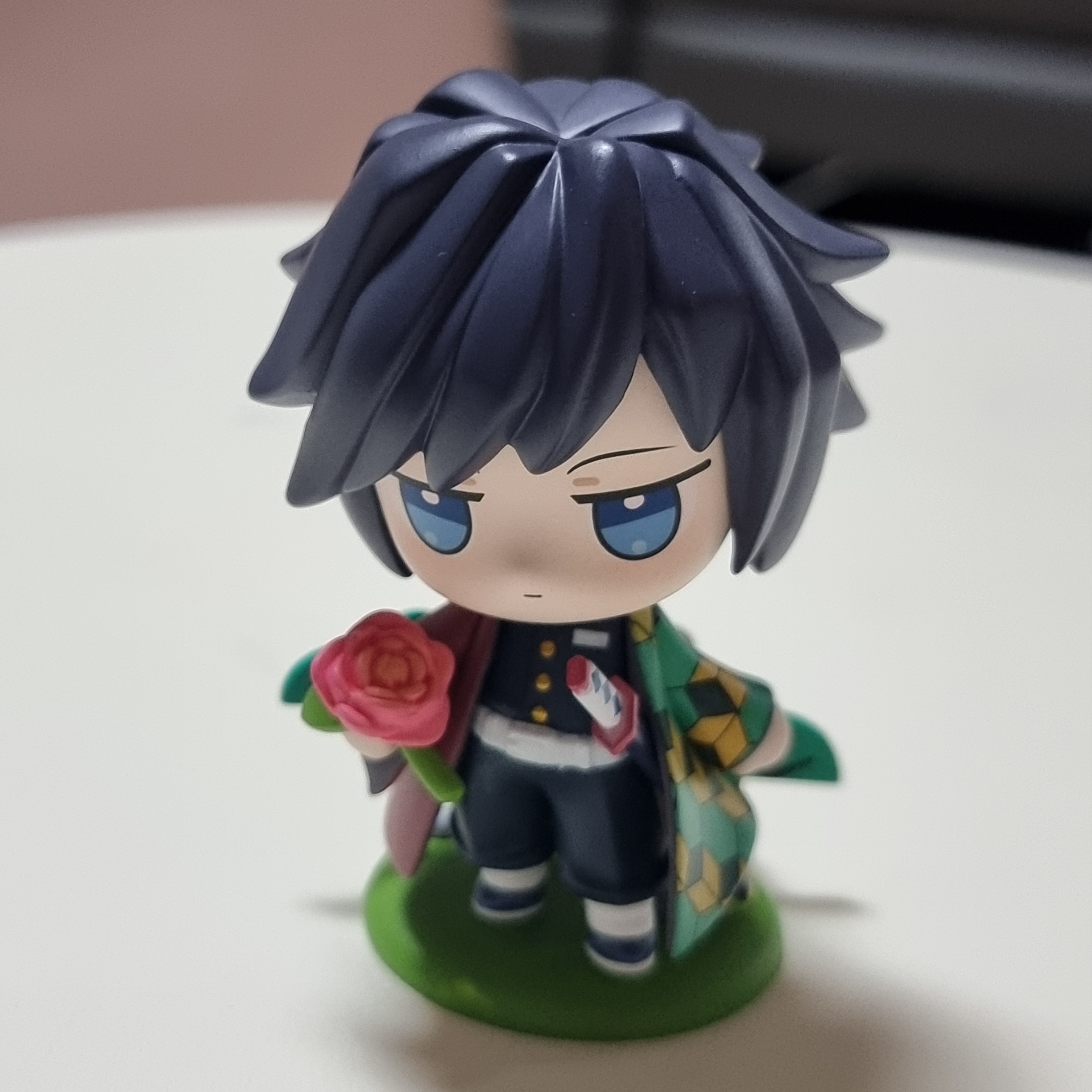 Pop Mart Demon Slayer Kimetsu no Yaiba Birth Flower Series Sealed Case (1 Blind Box) 착용 스타일