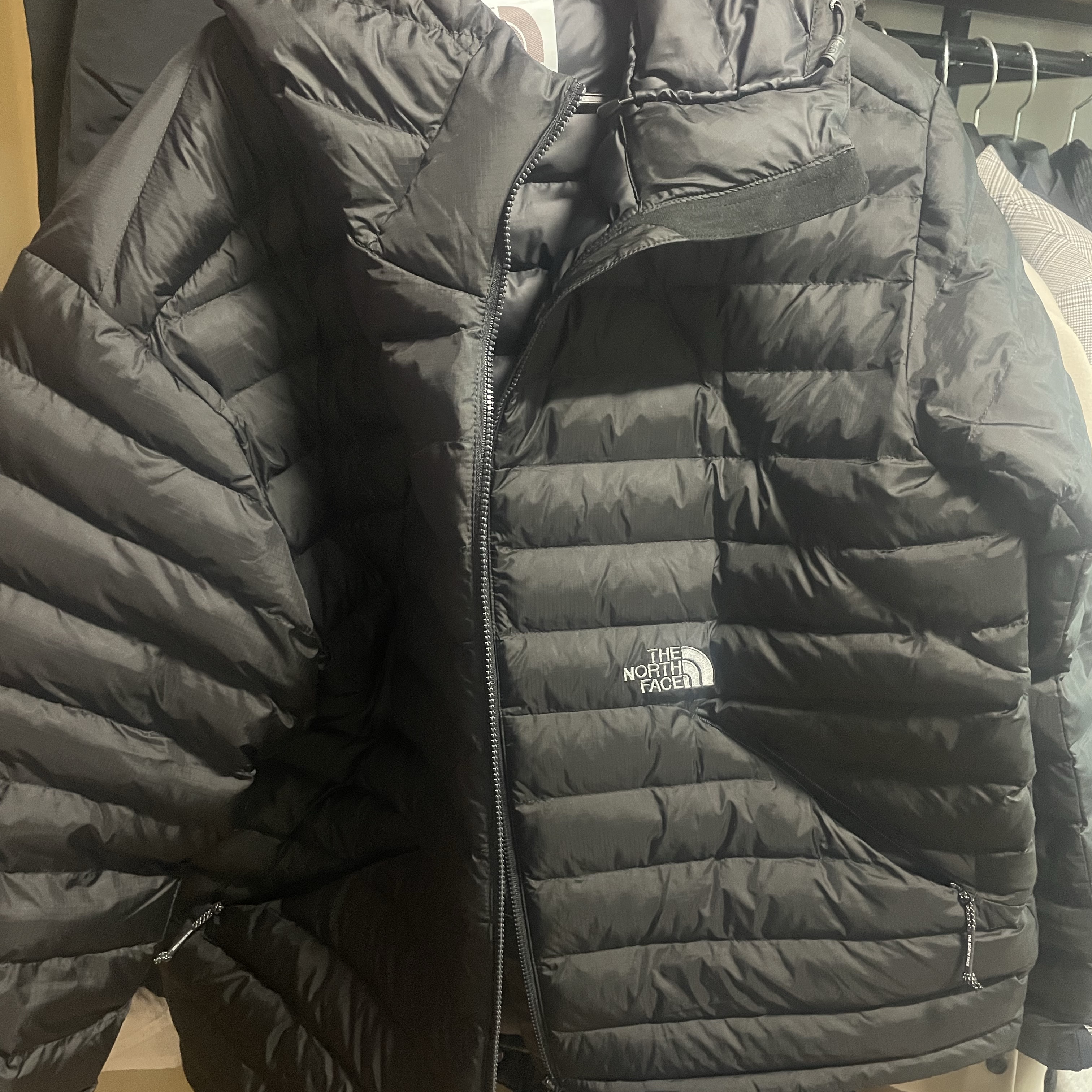 The North Face Ventus On Jacket Black 착용 스타일